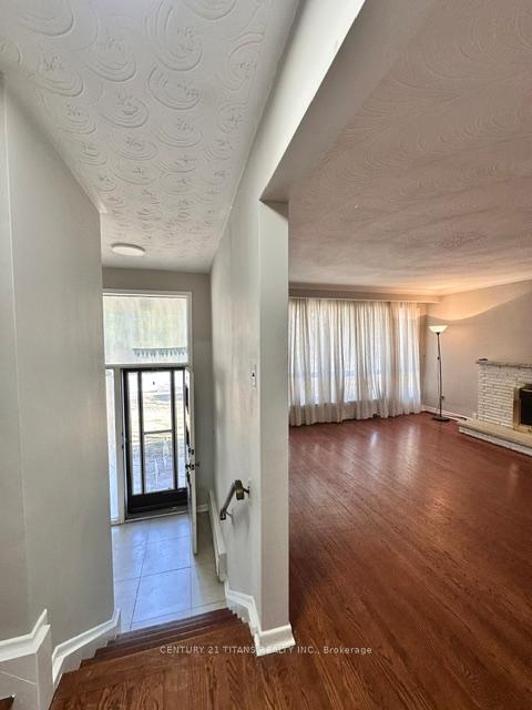 Photo 5 of 34 Watson Street, Scarborough, Highland Creek — HOMEH