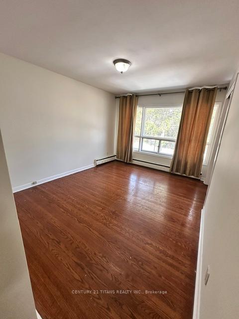 Photo 7 of 34 Watson Street, Scarborough, Highland Creek — HOMEH