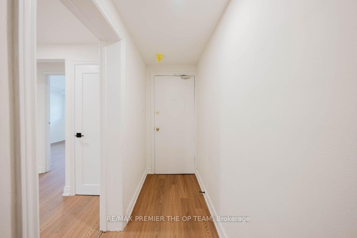 Photo 4 of Unit 1, 299 Quebec Avenue, Toronto, Junction Area — HOMEH