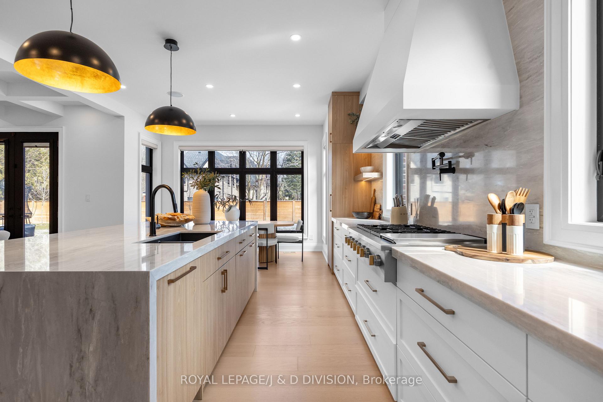 Photo 17 of 4 Pine Ridge Drive, Scarborough, Cliffcrest — HOMEH