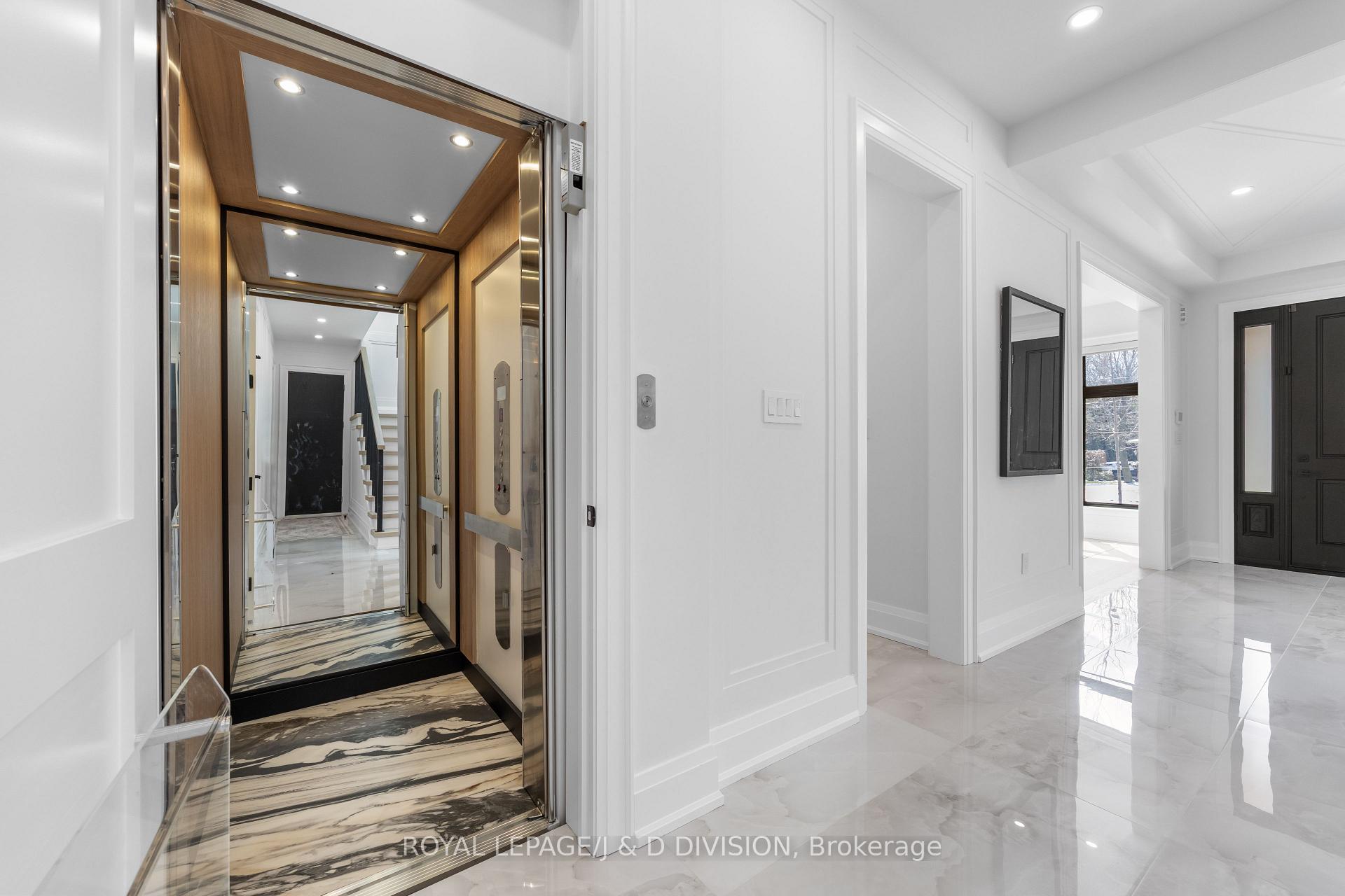 Photo 23 of 4 Pine Ridge Drive, Scarborough, Cliffcrest — HOMEH