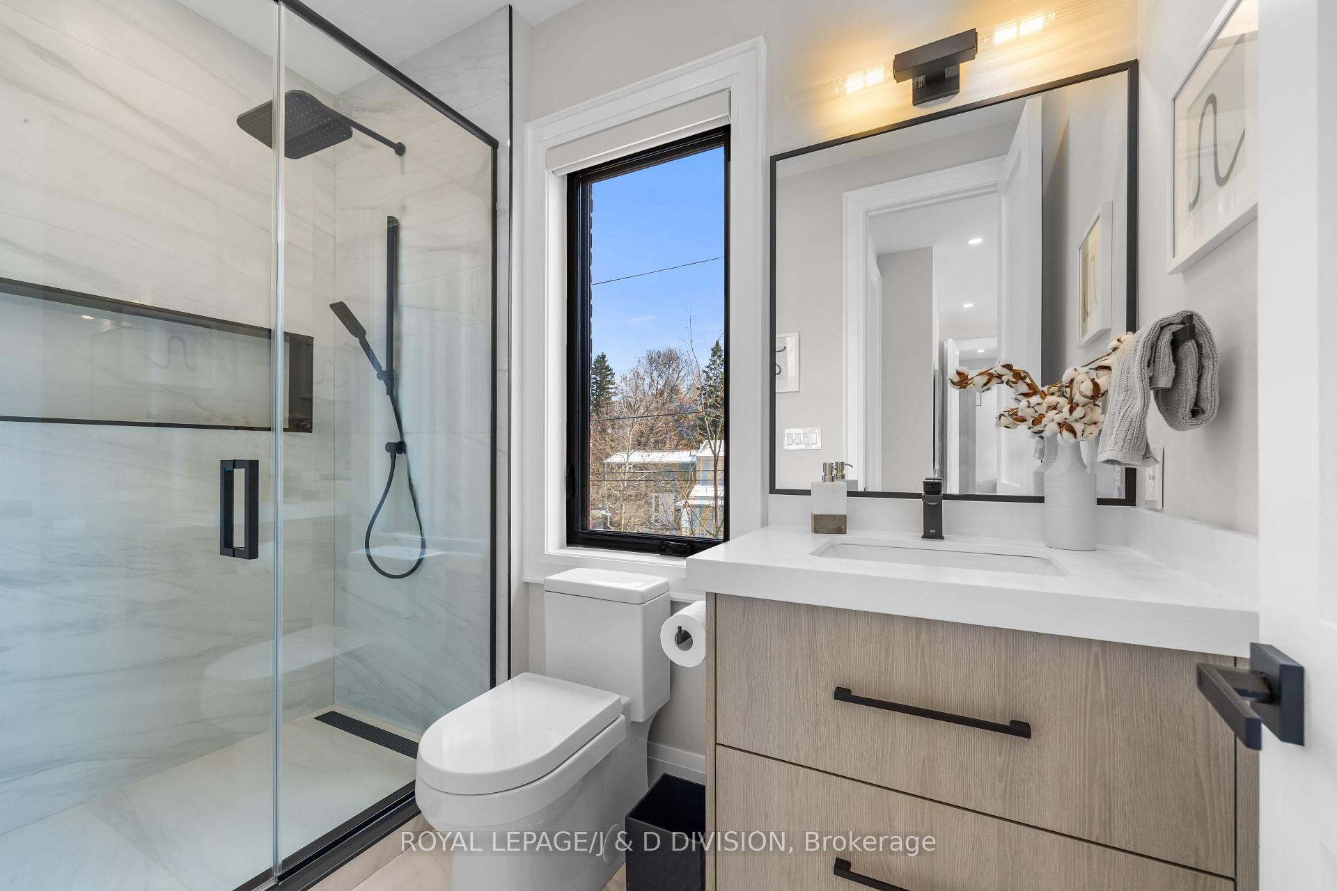 Photo 33 of 4 Pine Ridge Drive, Scarborough, Cliffcrest — HOMEH