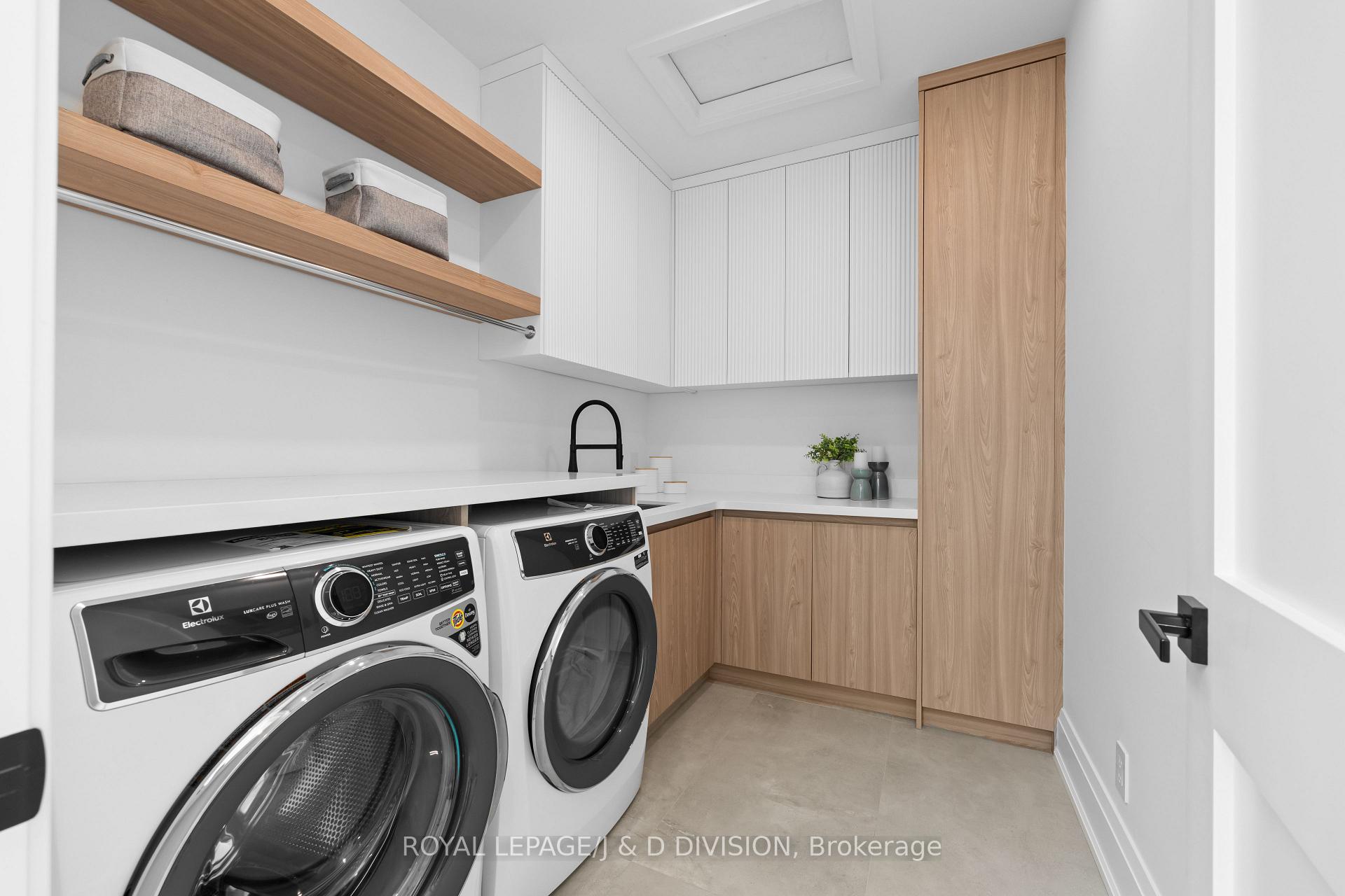 Photo 39 of 4 Pine Ridge Drive, Scarborough, Cliffcrest — HOMEH