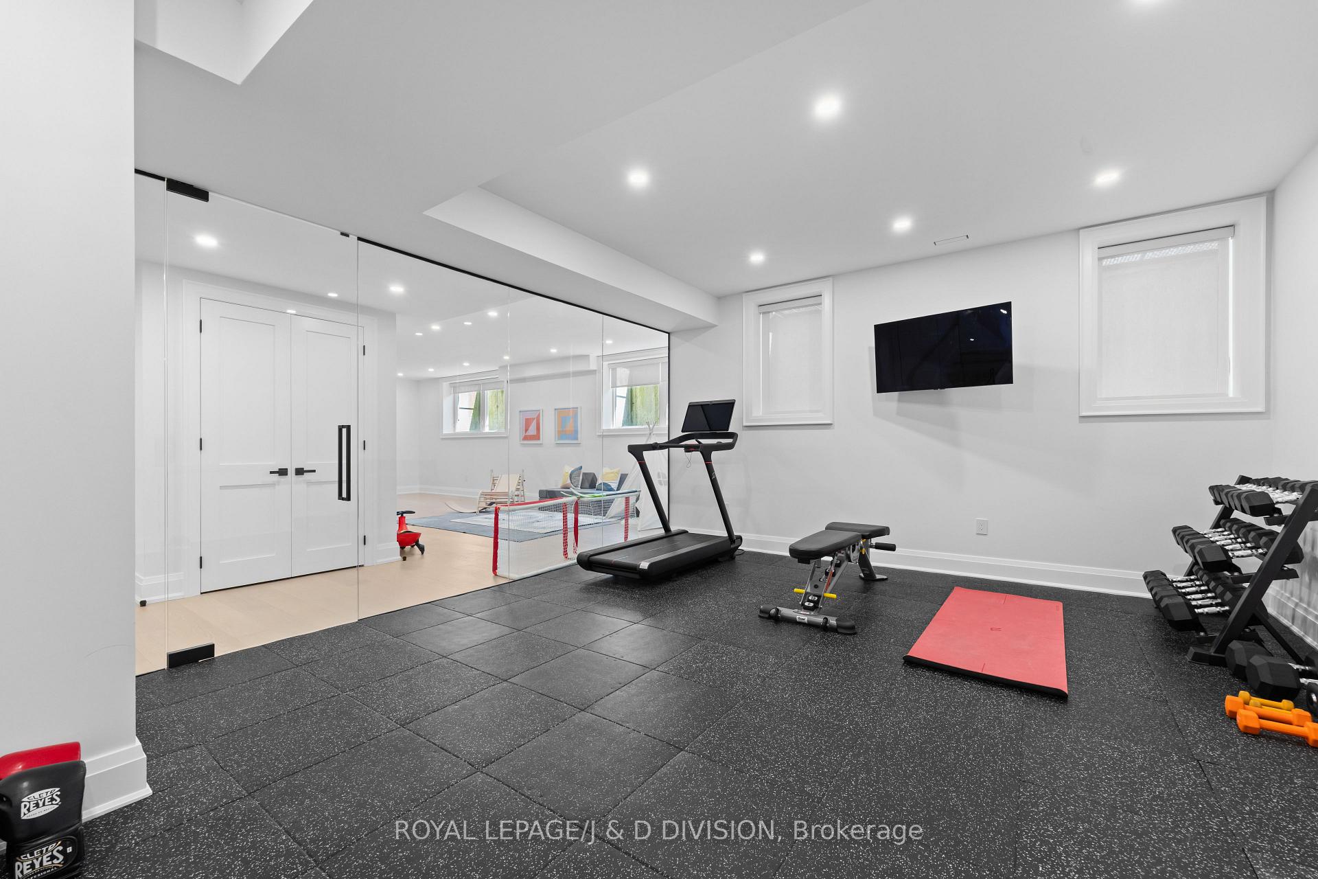 Photo 43 of 4 Pine Ridge Drive, Scarborough, Cliffcrest — HOMEH