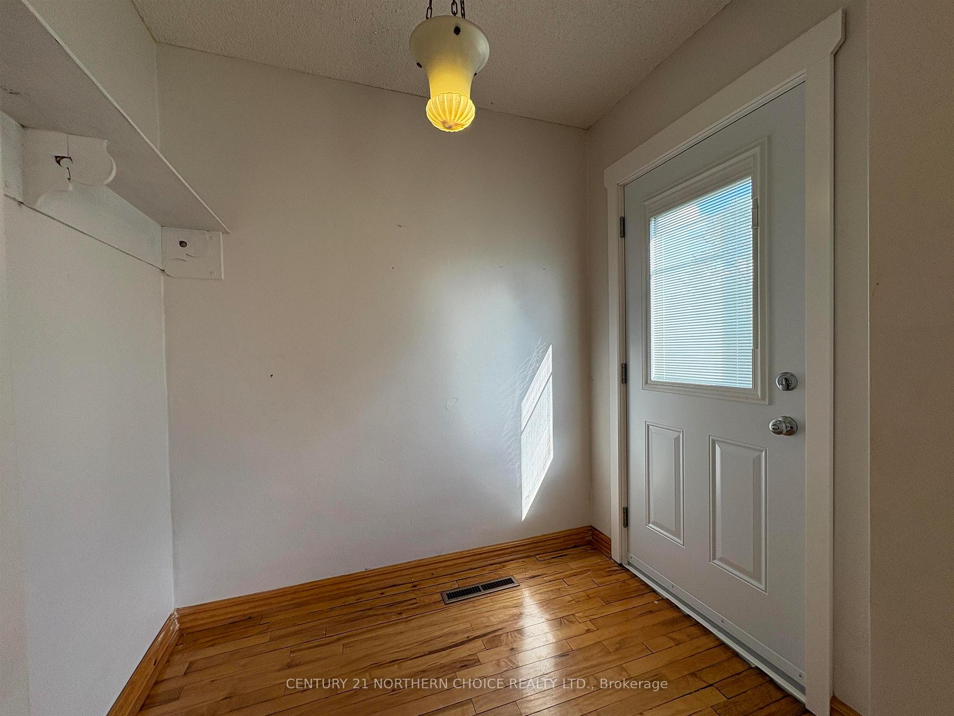 Photo 3 of 240 Third Street W, Fort Frances, TB-401 — HOMEH
