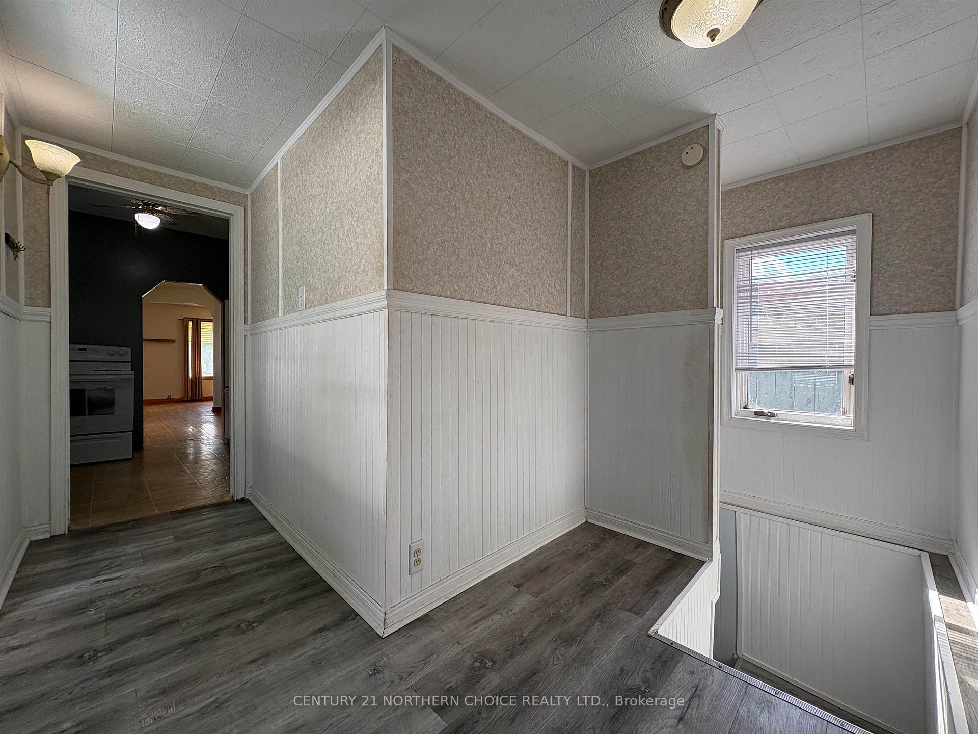 Photo 18 of 240 Third Street W, Fort Frances, TB-401 — HOMEH