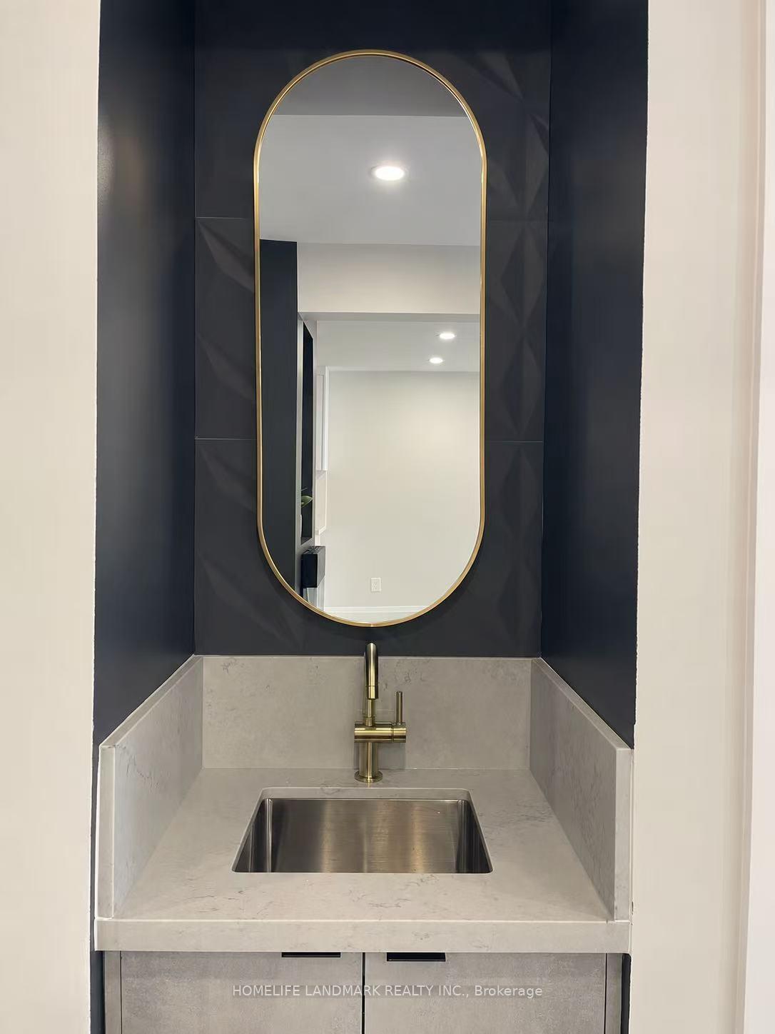 Photo 10 of Unit Unit 1, 17 Rosemeade Avenue, Etobicoke, Stonegate-Queensway — HOMEH