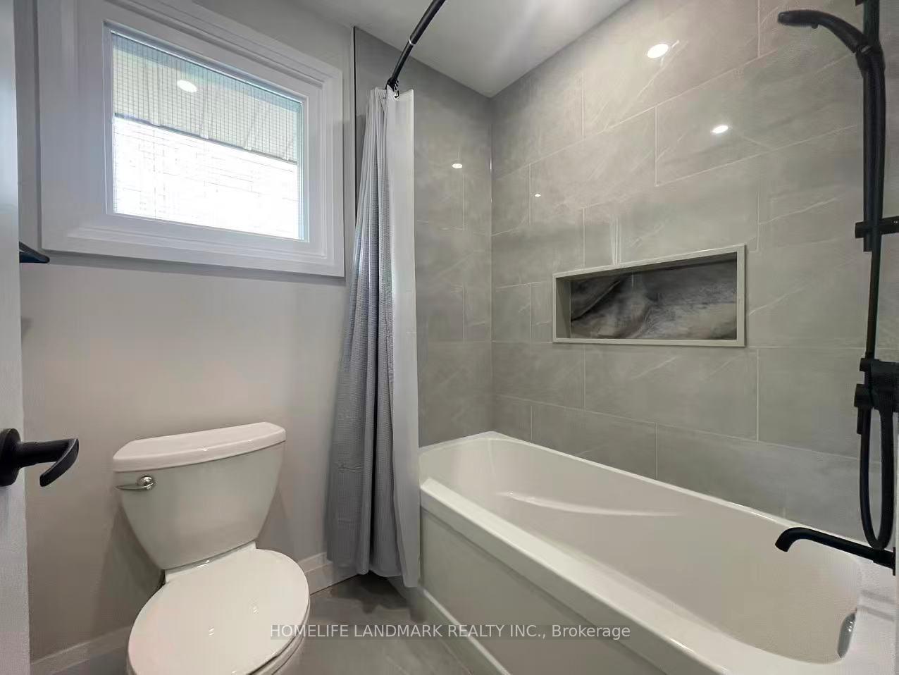 Photo 14 of Unit Unit 1, 17 Rosemeade Avenue, Etobicoke, Stonegate-Queensway — HOMEH