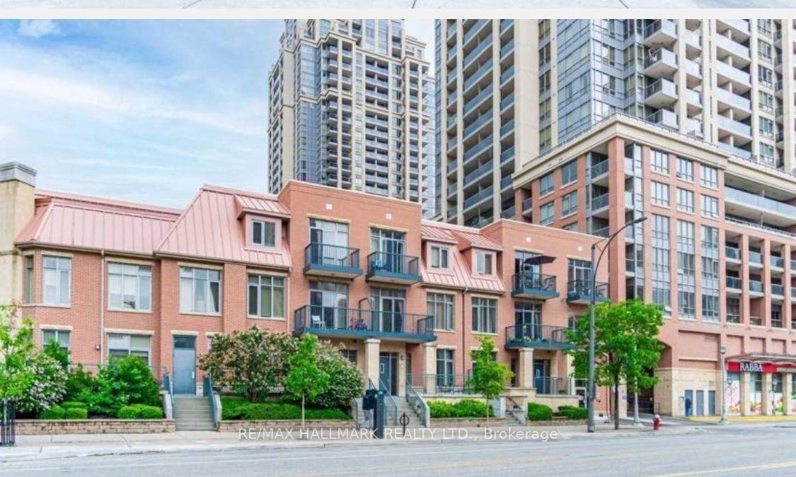 Front of Unit 318, 320 City Centre Drive