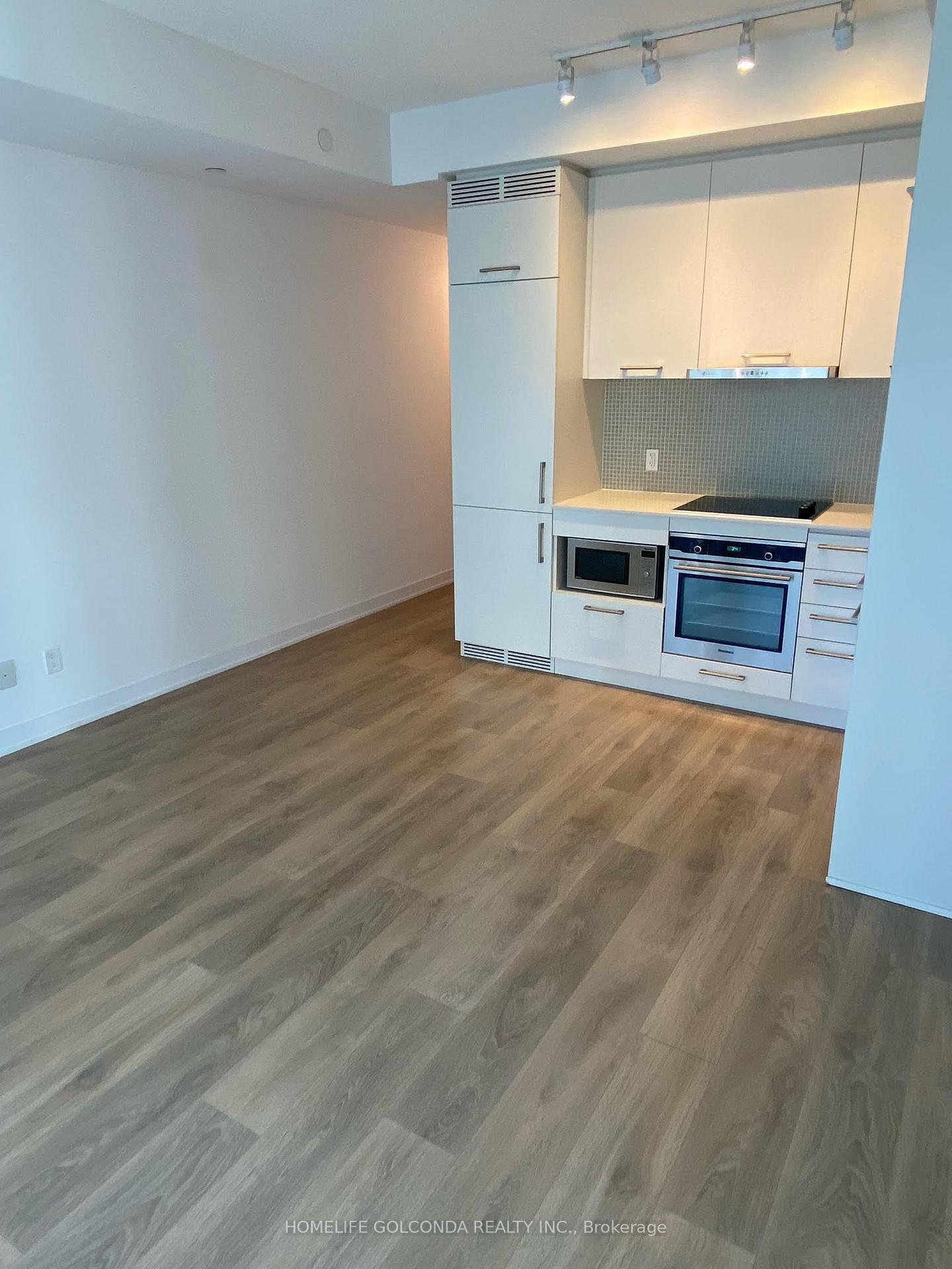 Photo 11 of Unit 1813, 87 Peter Street, Toronto, Waterfront Communities — HOMEH