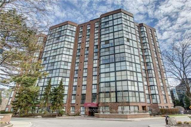 Front of Unit PH06, 2091 Hurontario Street