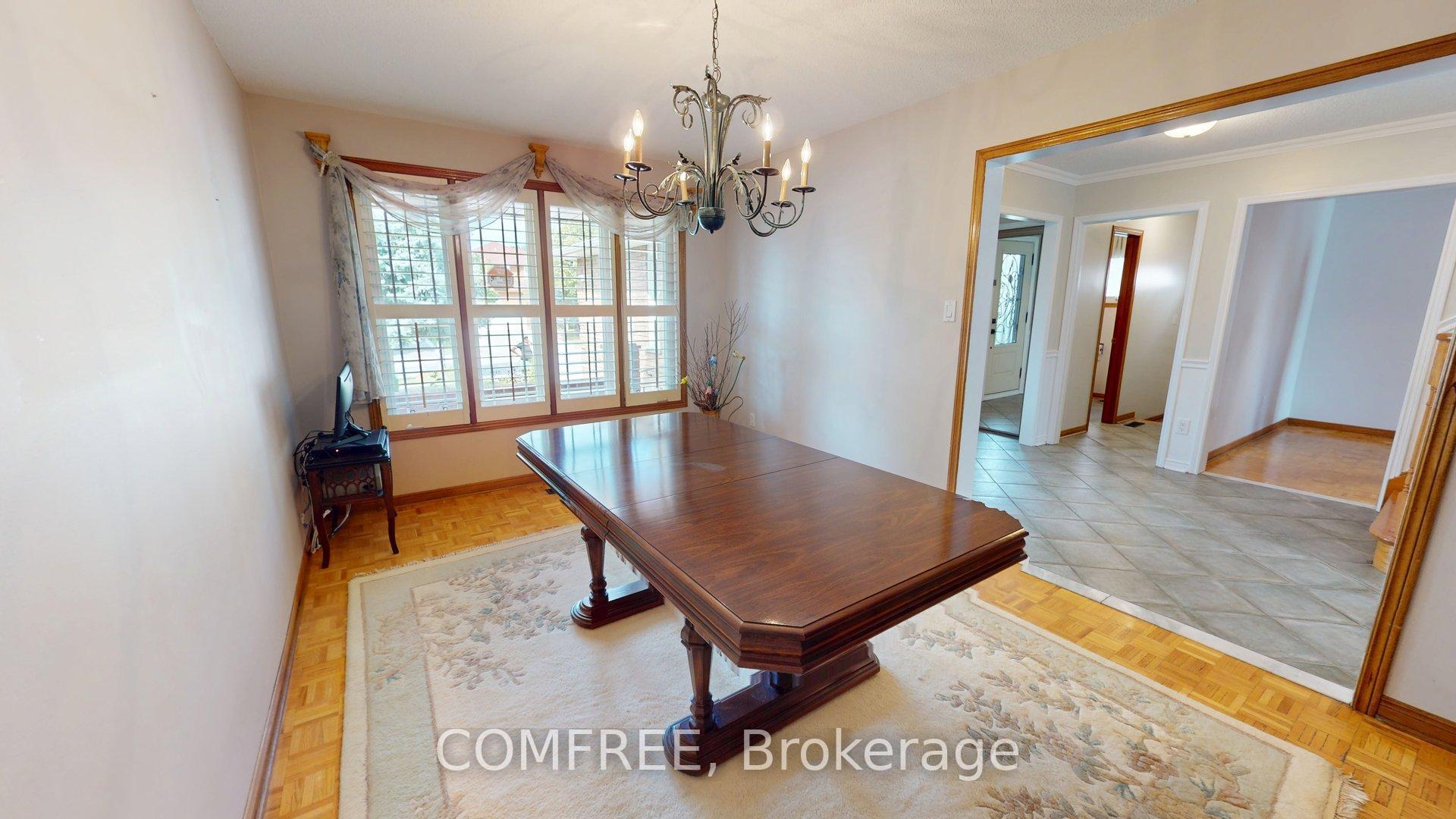 Photo 6 of 51 Venetian Crescent, Vaughan, East Woodbridge — HOMEH