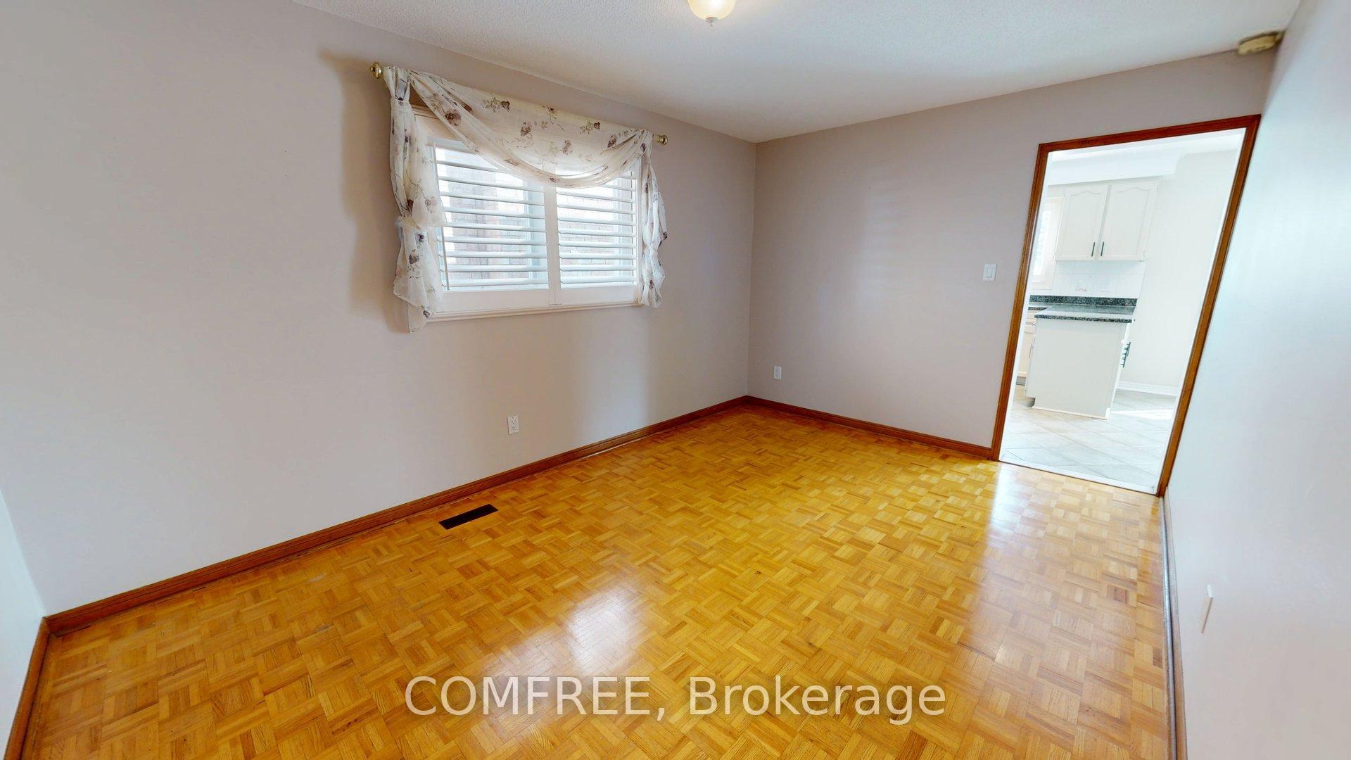 Photo 7 of 51 Venetian Crescent, Vaughan, East Woodbridge — HOMEH