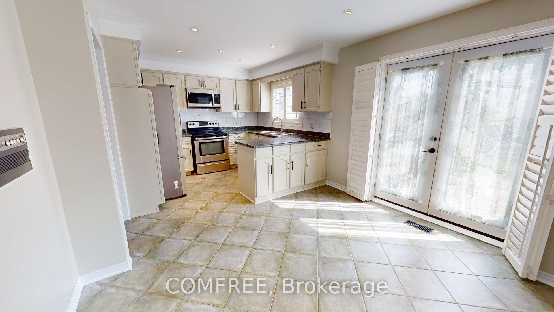 Photo 9 of 51 Venetian Crescent, Vaughan, East Woodbridge — HOMEH