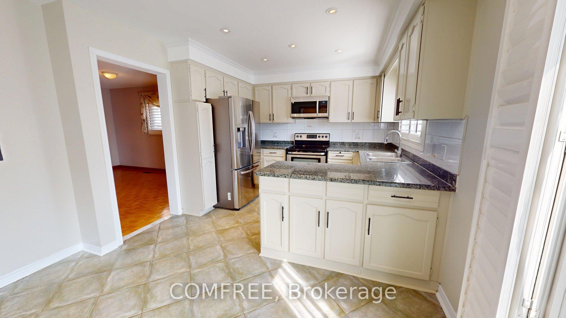 Photo 10 of 51 Venetian Crescent, Vaughan, East Woodbridge — HOMEH