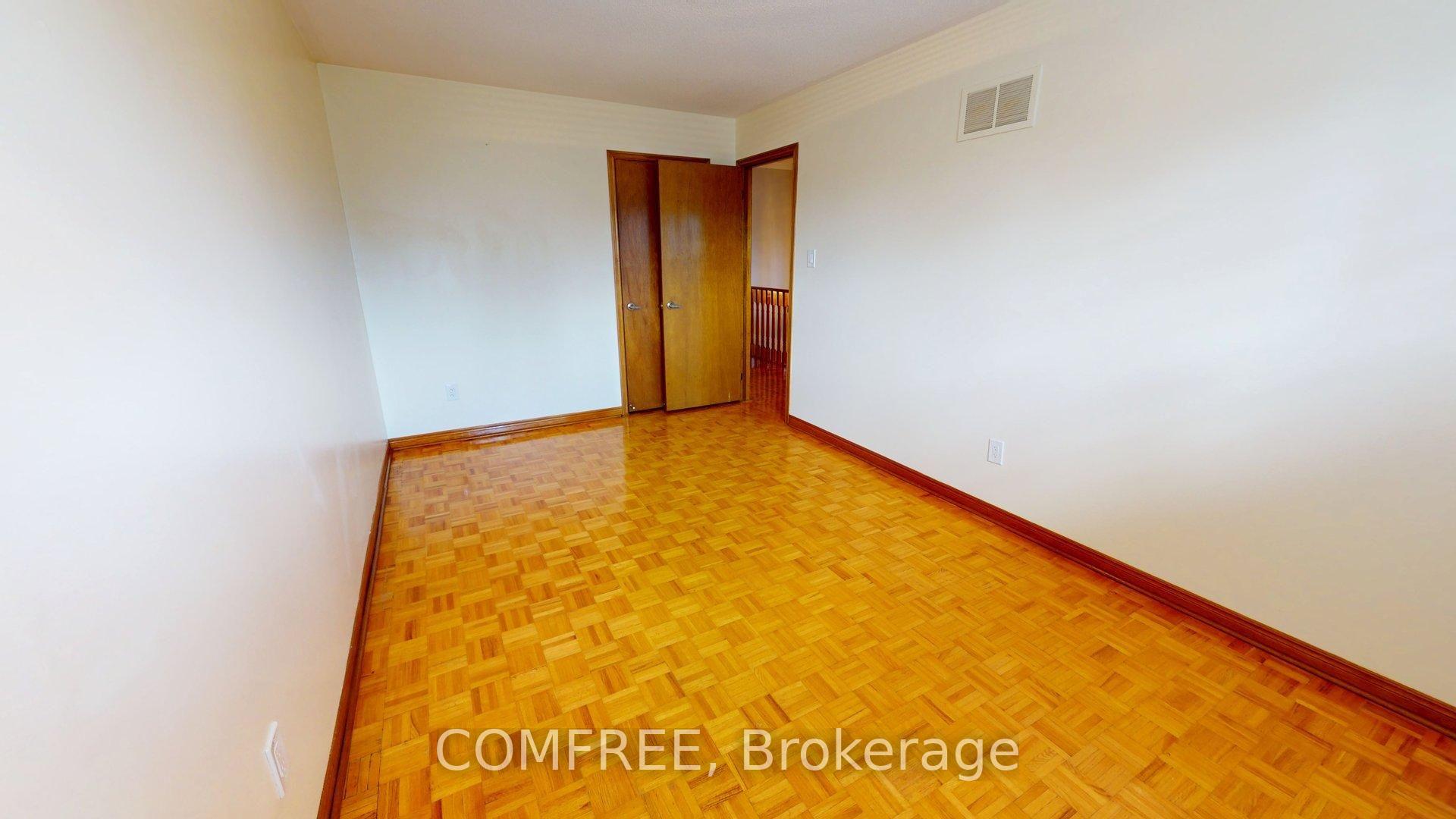 Photo 15 of 51 Venetian Crescent, Vaughan, East Woodbridge — HOMEH