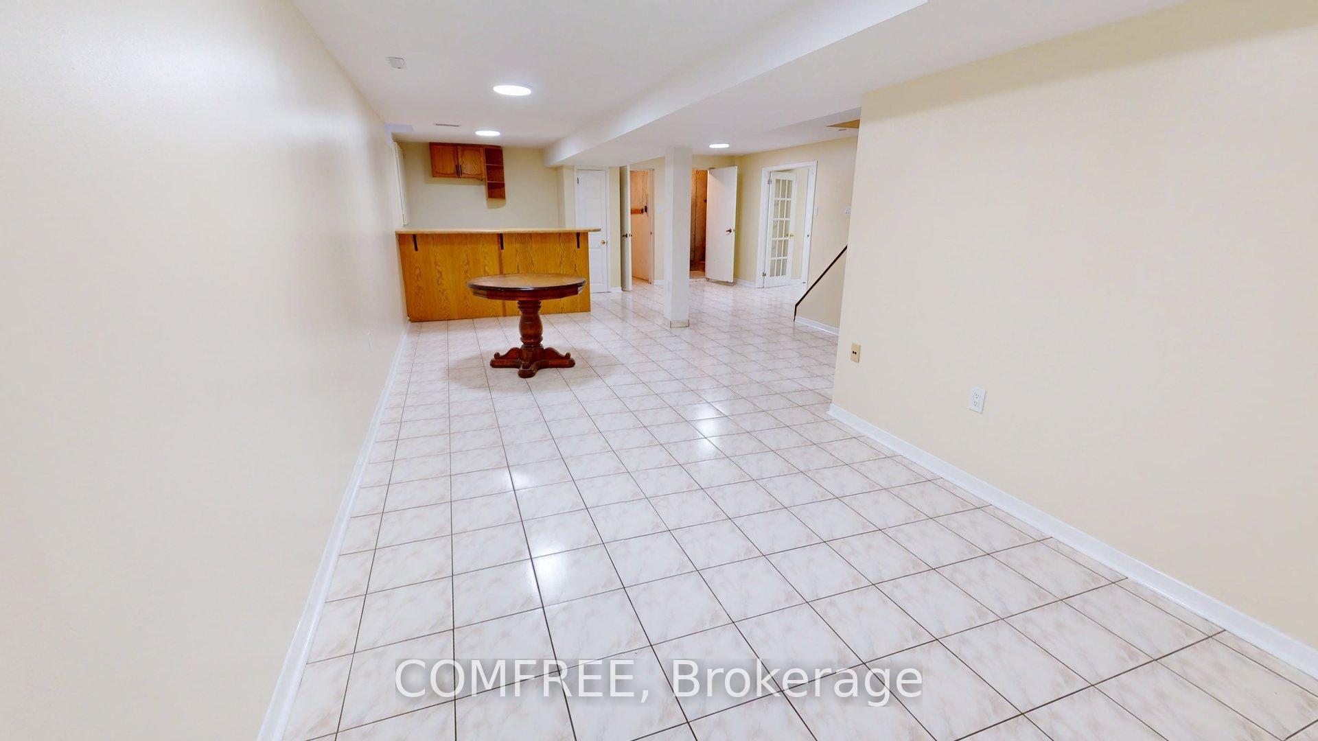 Photo 27 of 51 Venetian Crescent, Vaughan, East Woodbridge — HOMEH