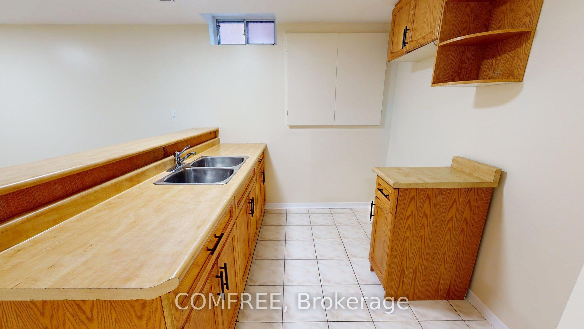 Photo 29 of 51 Venetian Crescent, Vaughan, East Woodbridge — HOMEH