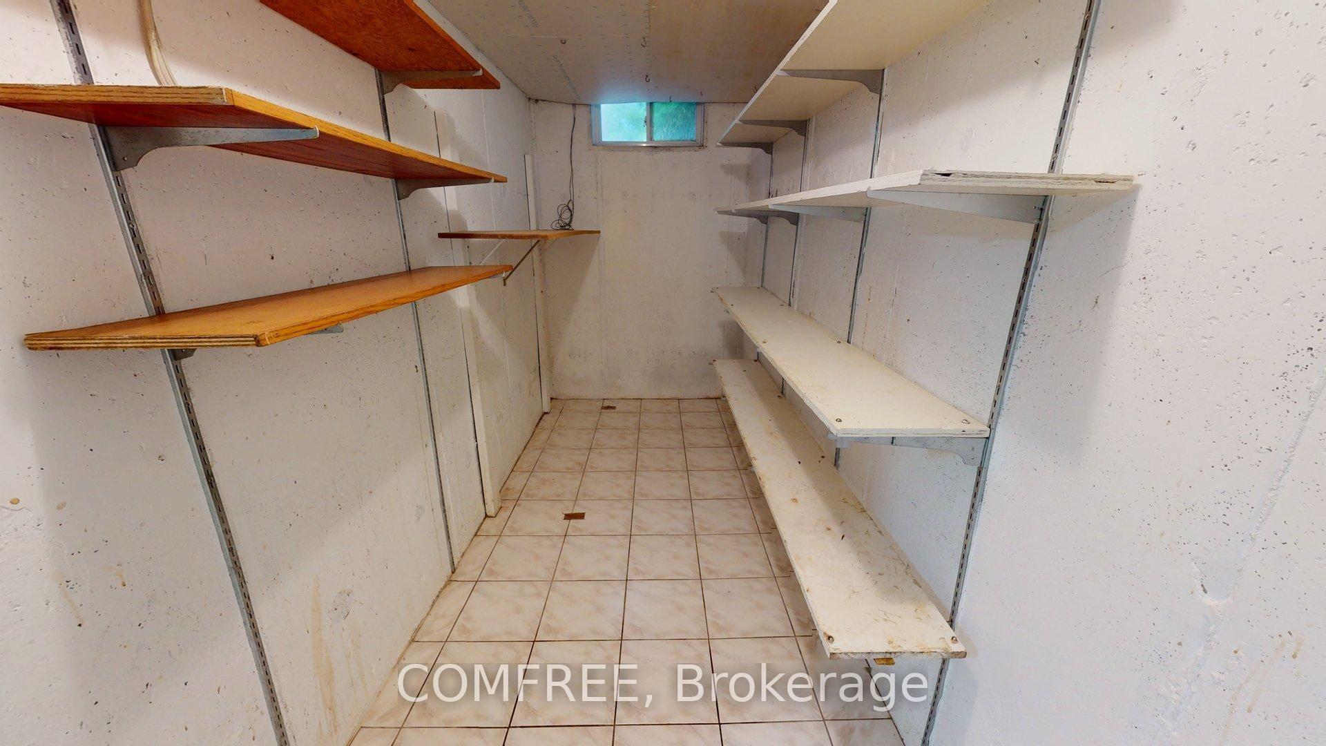 Photo 33 of 51 Venetian Crescent, Vaughan, East Woodbridge — HOMEH