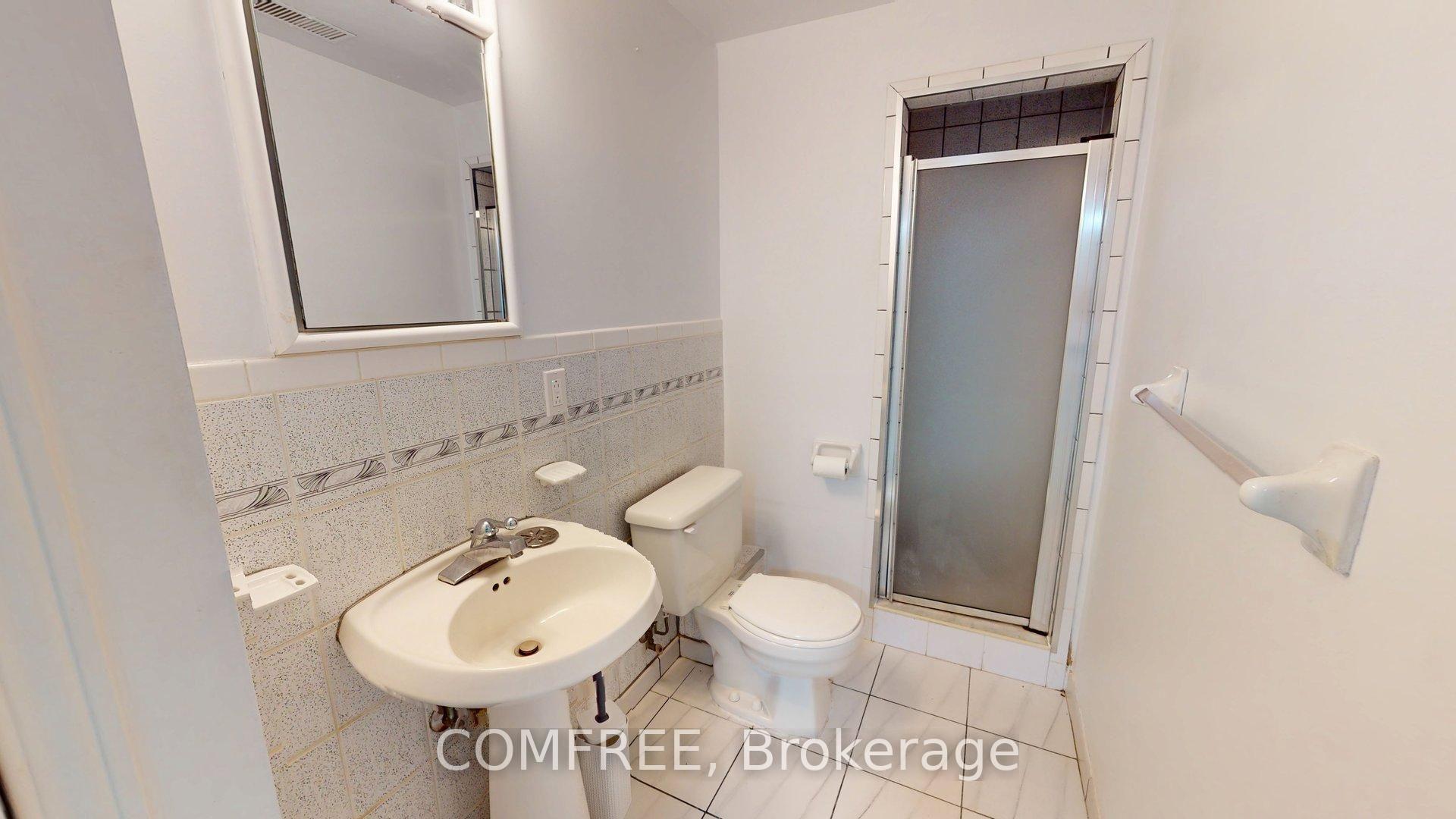 Photo 38 of 51 Venetian Crescent, Vaughan, East Woodbridge — HOMEH