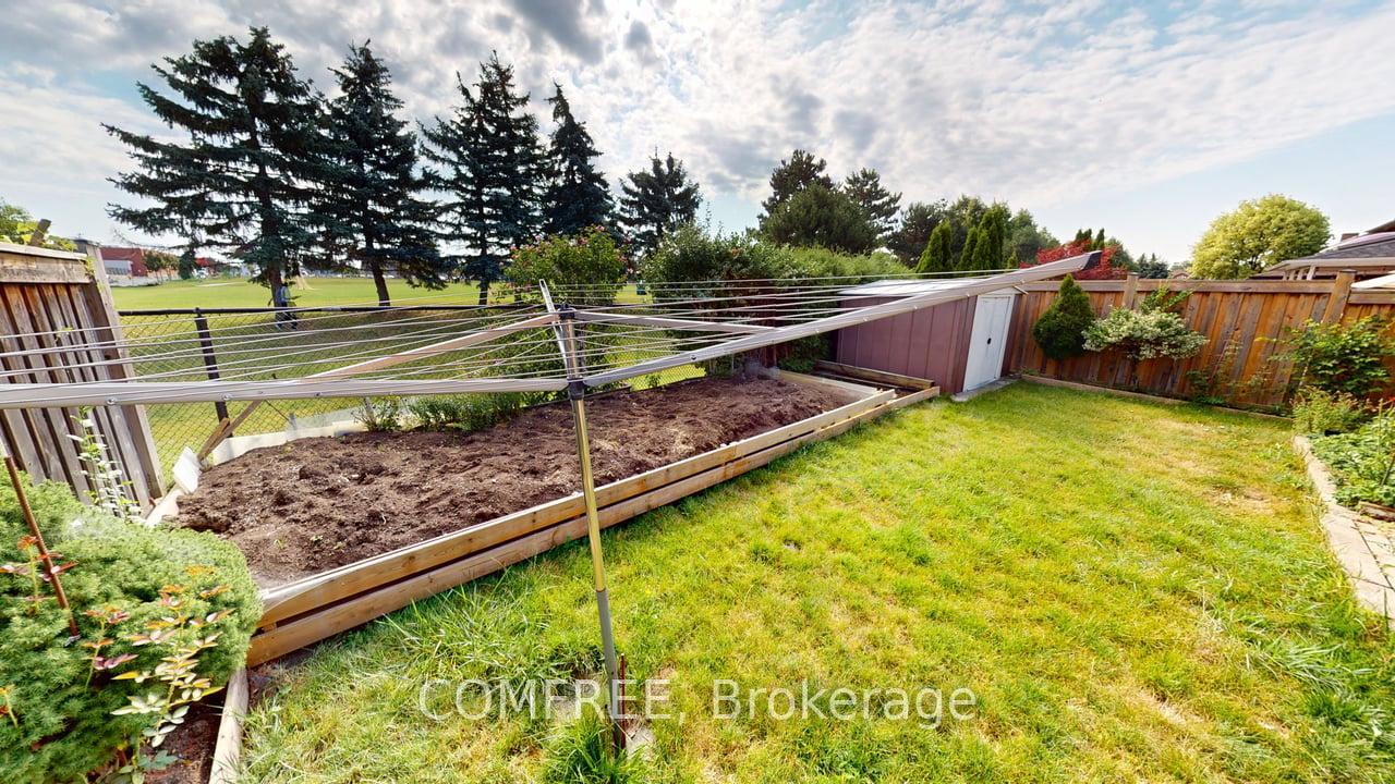Photo 41 of 51 Venetian Crescent, Vaughan, East Woodbridge — HOMEH