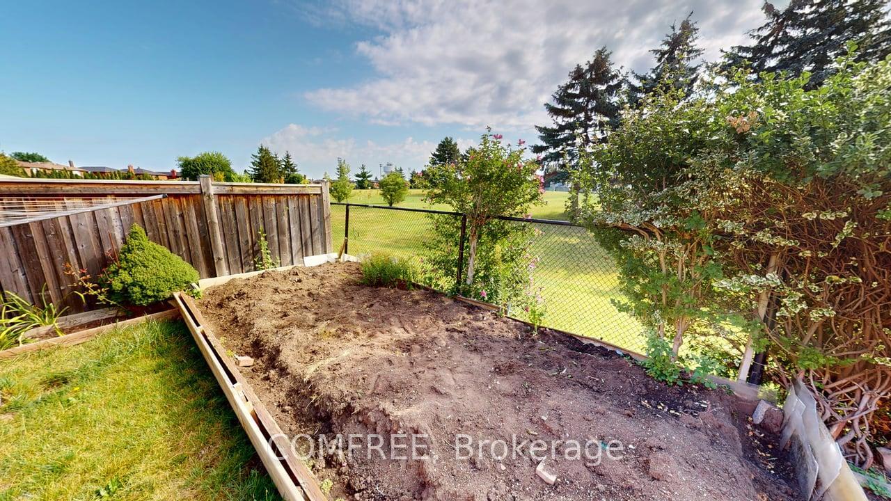 Photo 42 of 51 Venetian Crescent, Vaughan, East Woodbridge — HOMEH