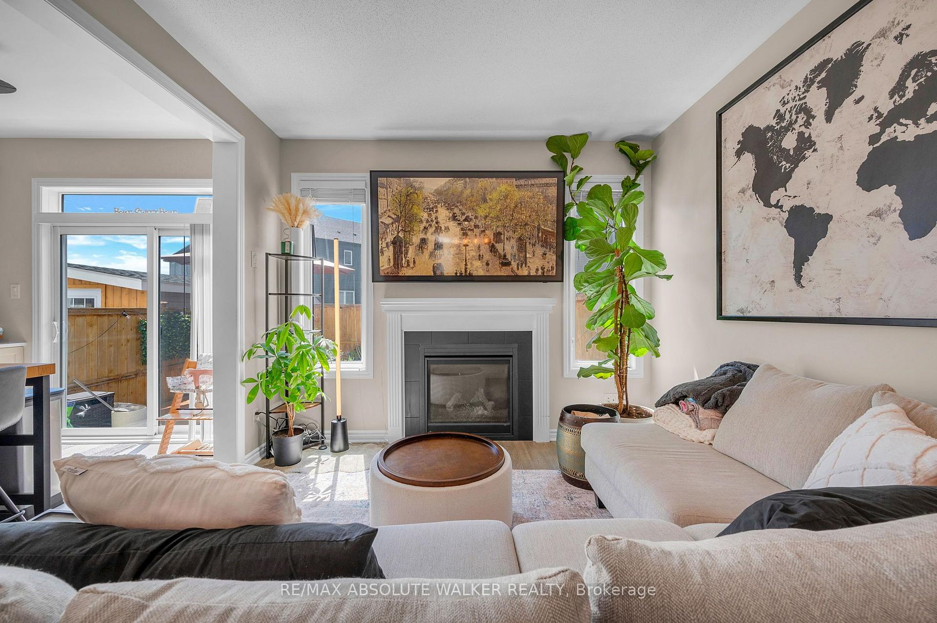 Photo 4 of 236 Willow Aster Circle, Ottawa, Avalon West — HOMEH