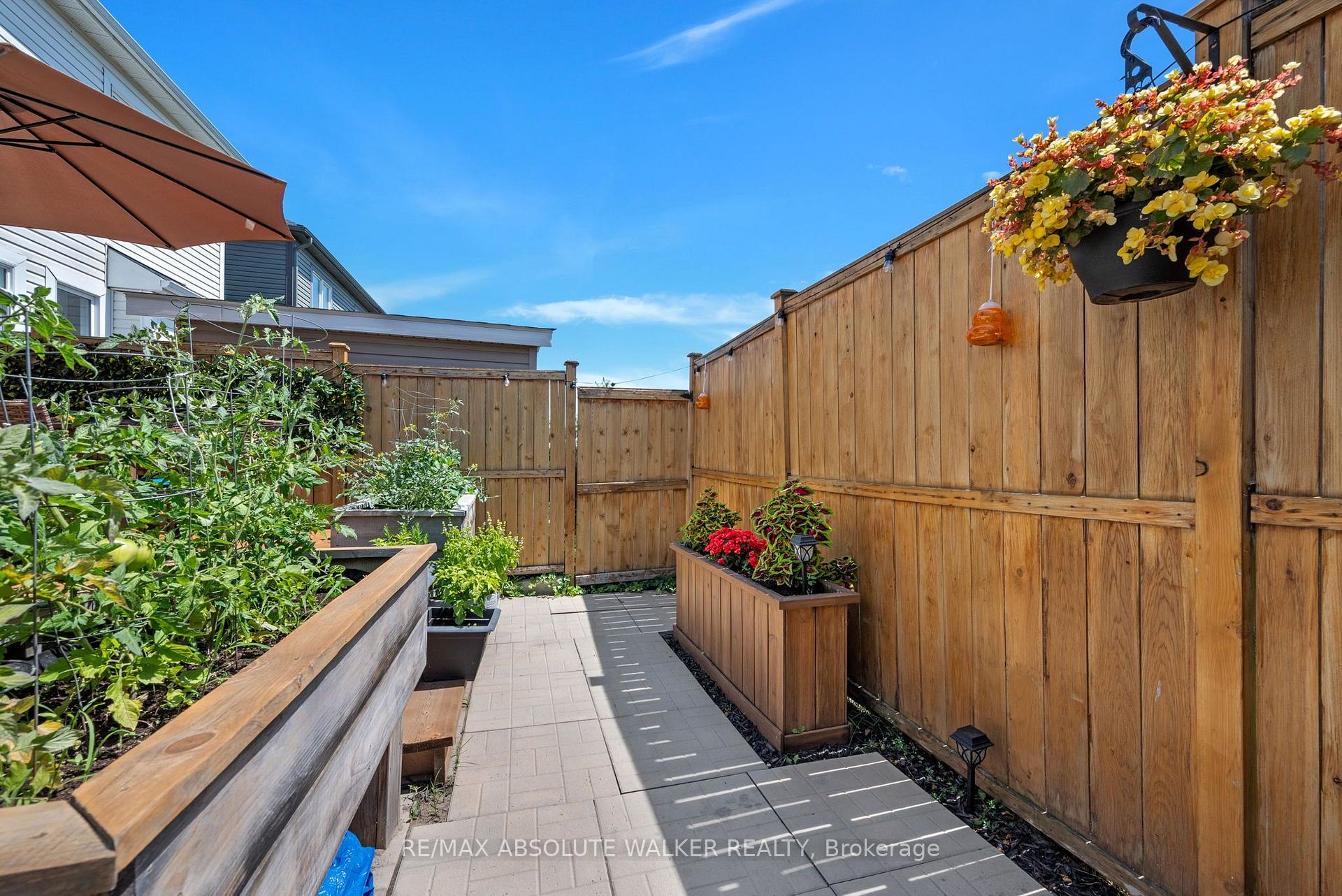 Photo 26 of 236 Willow Aster Circle, Ottawa, Avalon West — HOMEH