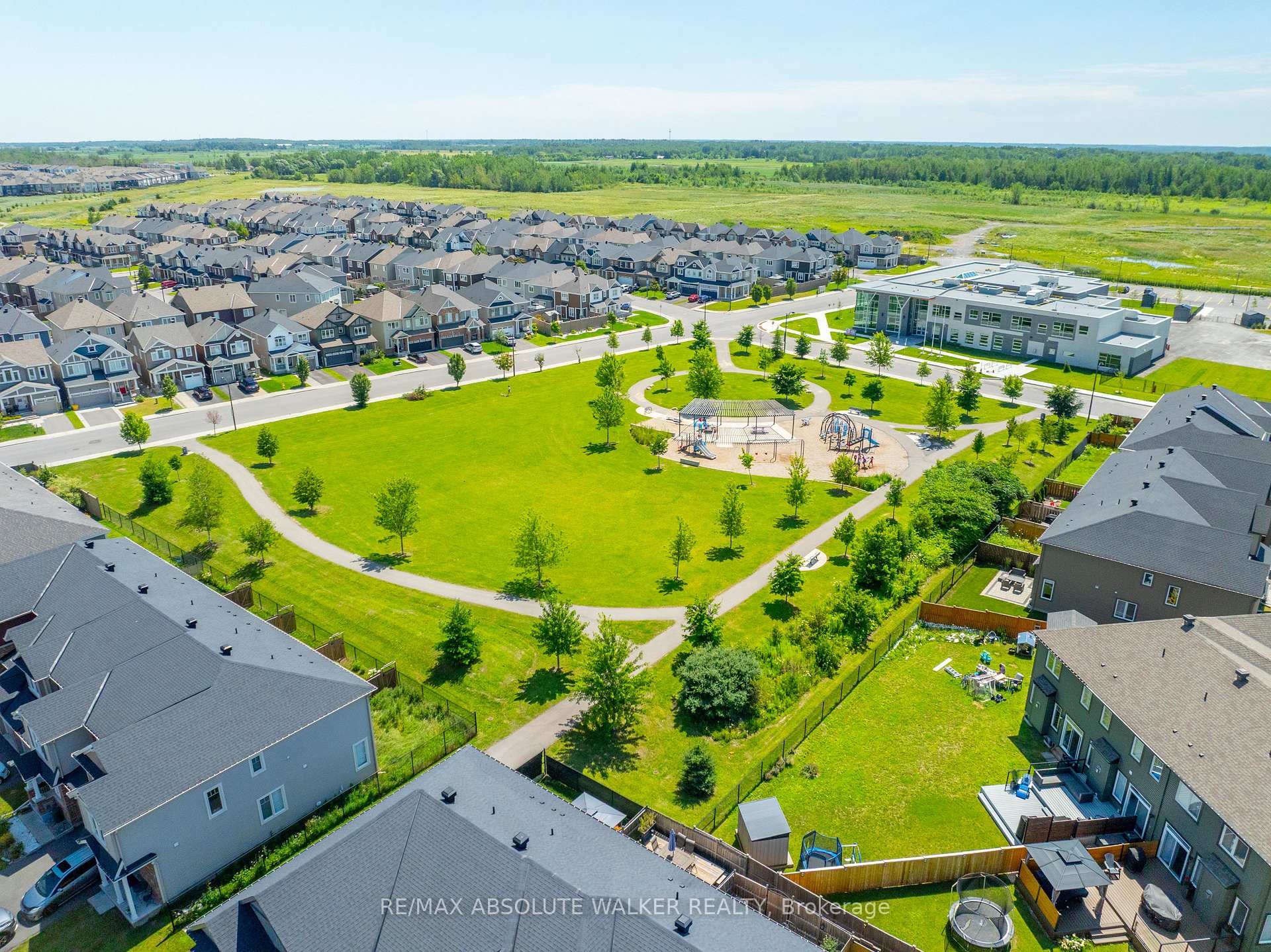 Photo 28 of 236 Willow Aster Circle, Ottawa, Avalon West — HOMEH