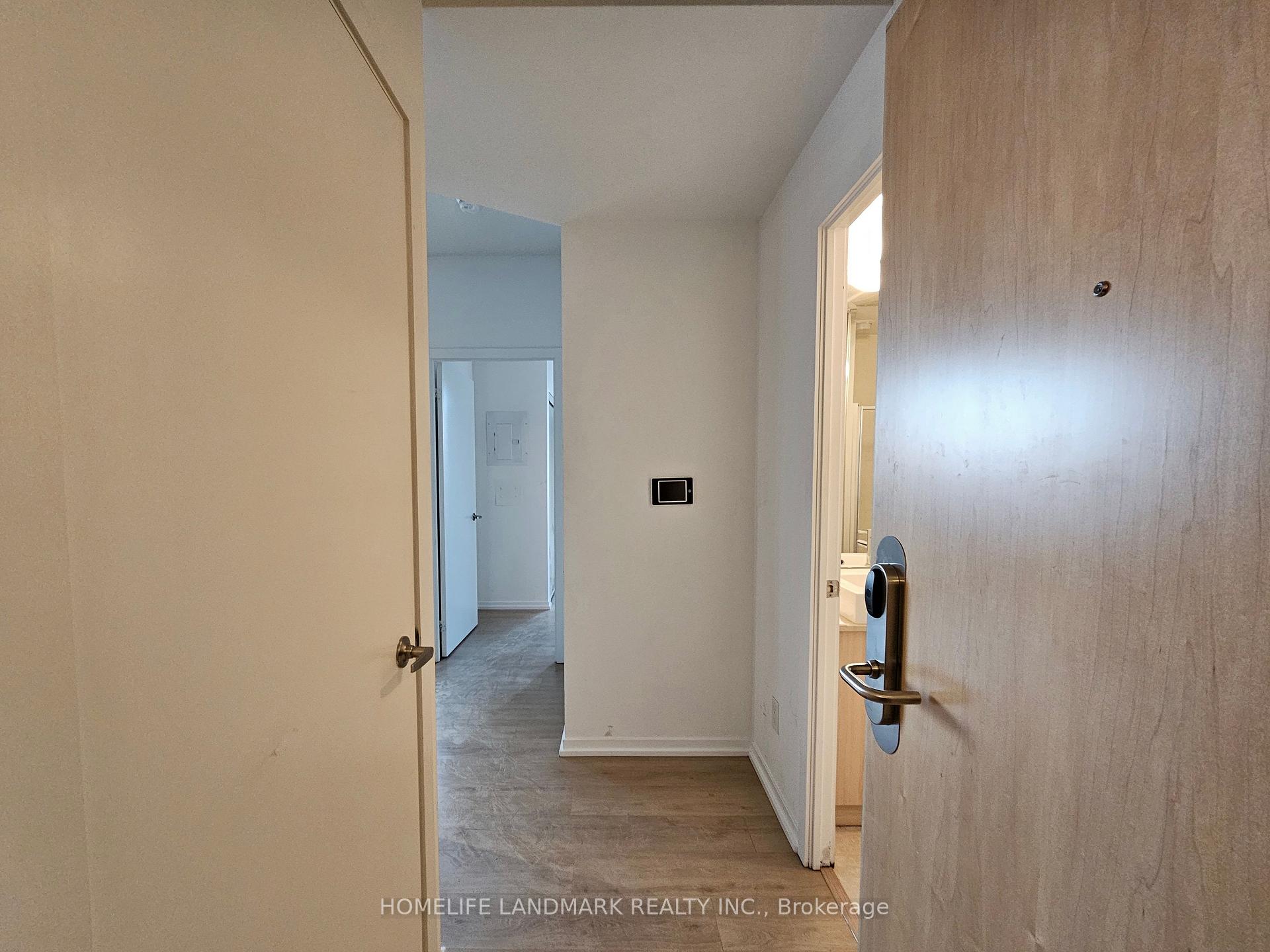 Photo 2 of Unit 2410, 55 Bremner Boulevard, Toronto, Waterfront Communities — HOMEH