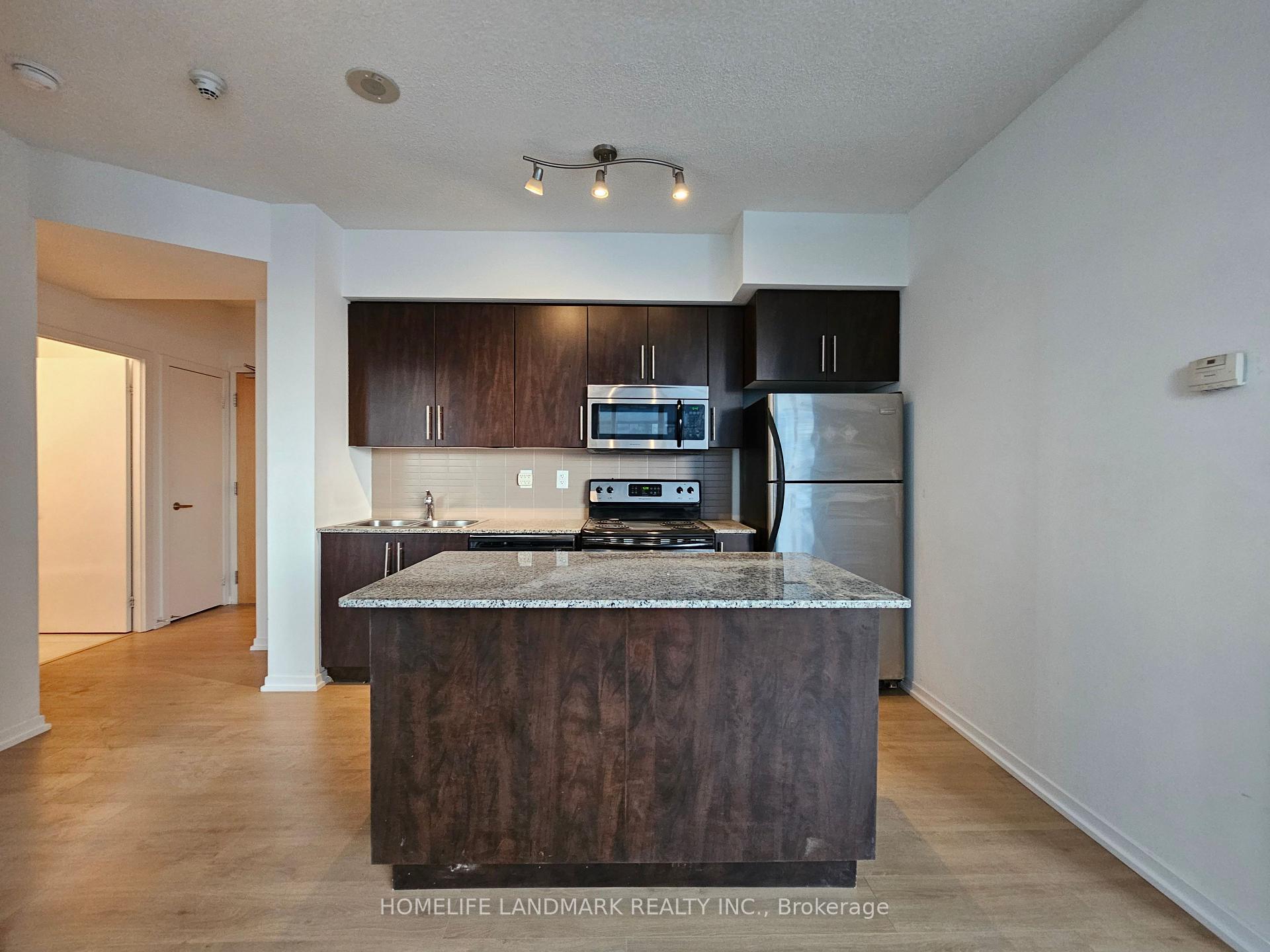 Photo 4 of Unit 2410, 55 Bremner Boulevard, Toronto, Waterfront Communities — HOMEH