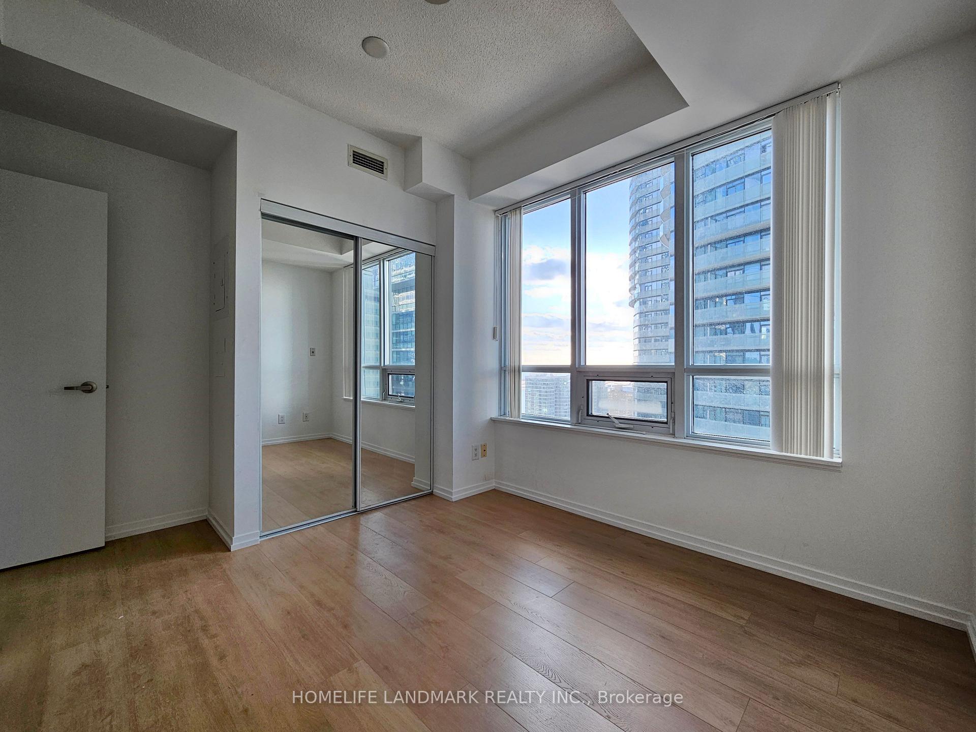 Photo 11 of Unit 2410, 55 Bremner Boulevard, Toronto, Waterfront Communities — HOMEH