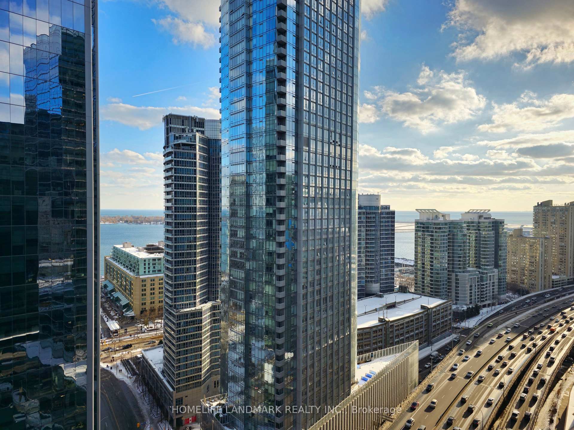 Photo 14 of Unit 2410, 55 Bremner Boulevard, Toronto, Waterfront Communities — HOMEH