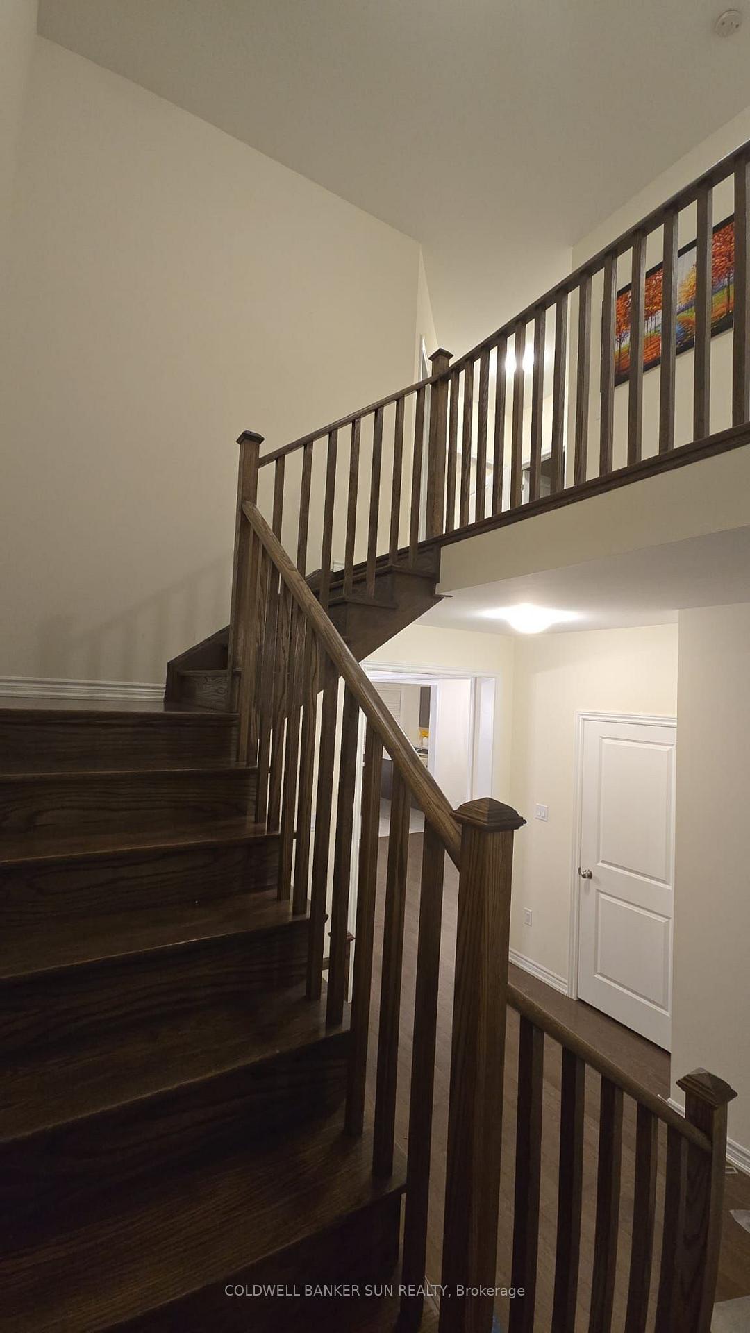 Photo 17 of 36 Bavenden Crescent, Brampton, Credit Valley — HOMEH