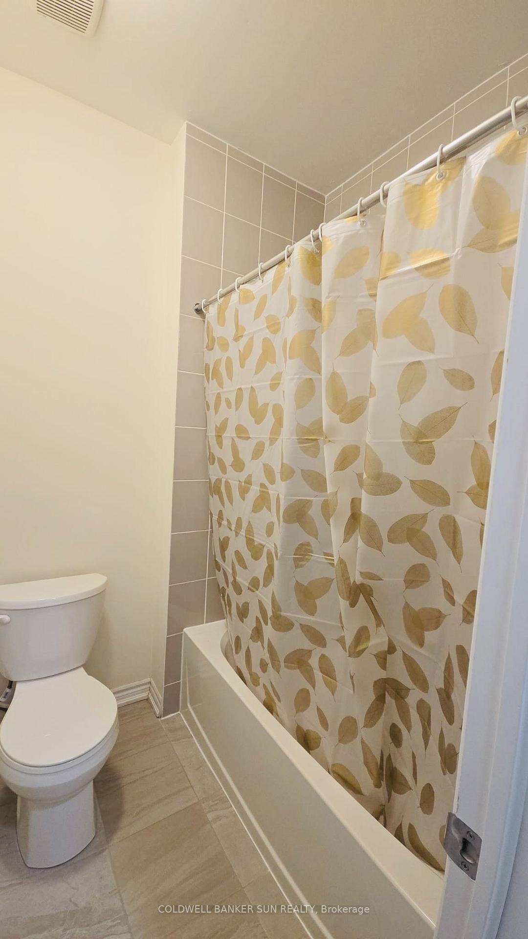 Photo 28 of 36 Bavenden Crescent, Brampton, Credit Valley — HOMEH