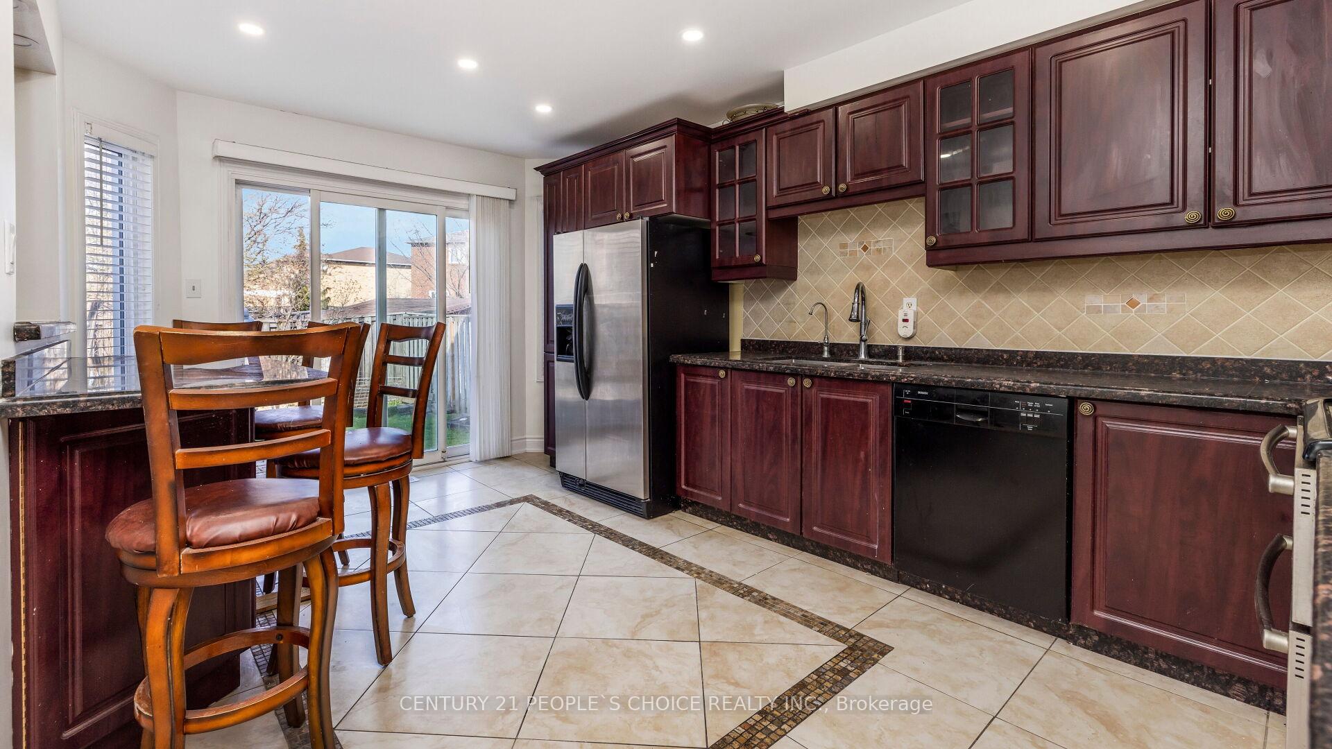 Photo 17 of 3464 Nutcracker Drive, Mississauga, Lisgar — HOMEH