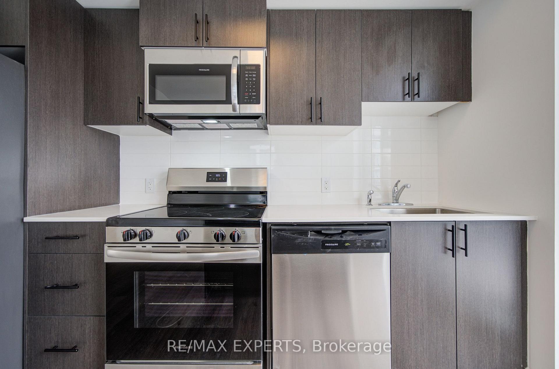 Photo 10 of Unit 507, 2475 Old Bronte Road, Oakville, Westmount — HOMEH
