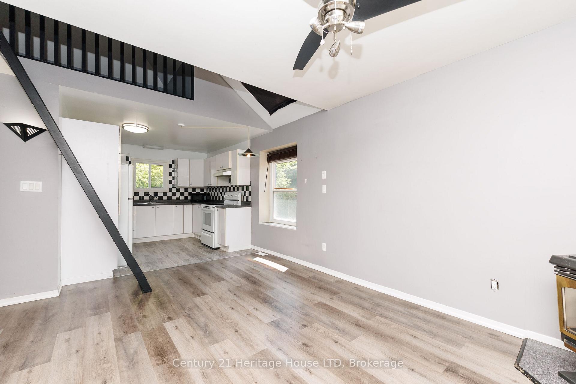 Photo 6 of 164 Lake Street, St. Catharines, Downtown — HOMEH