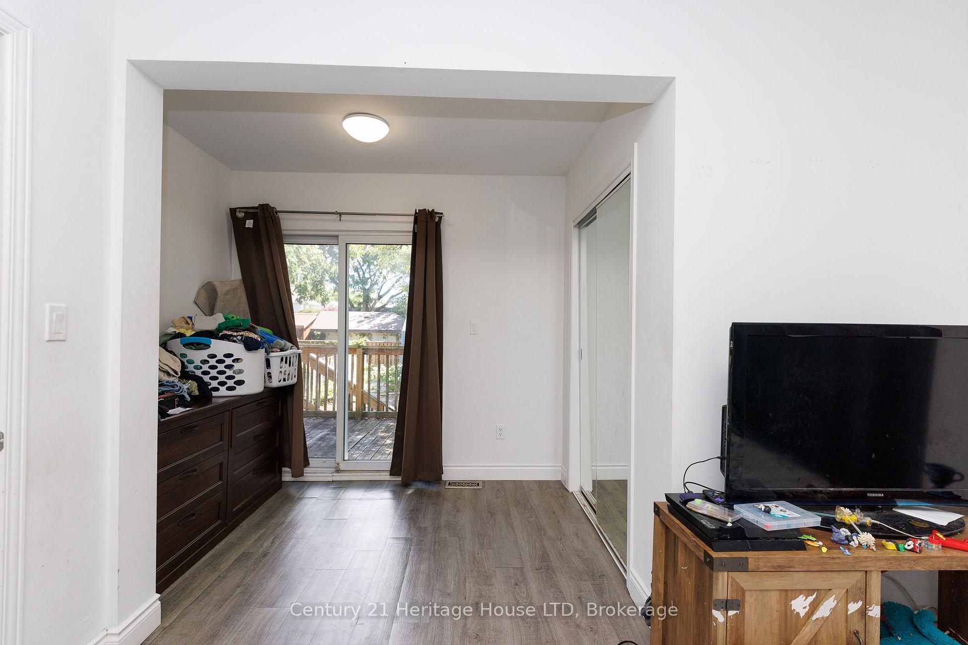 Photo 21 of 164 Lake Street, St. Catharines, Downtown — HOMEH