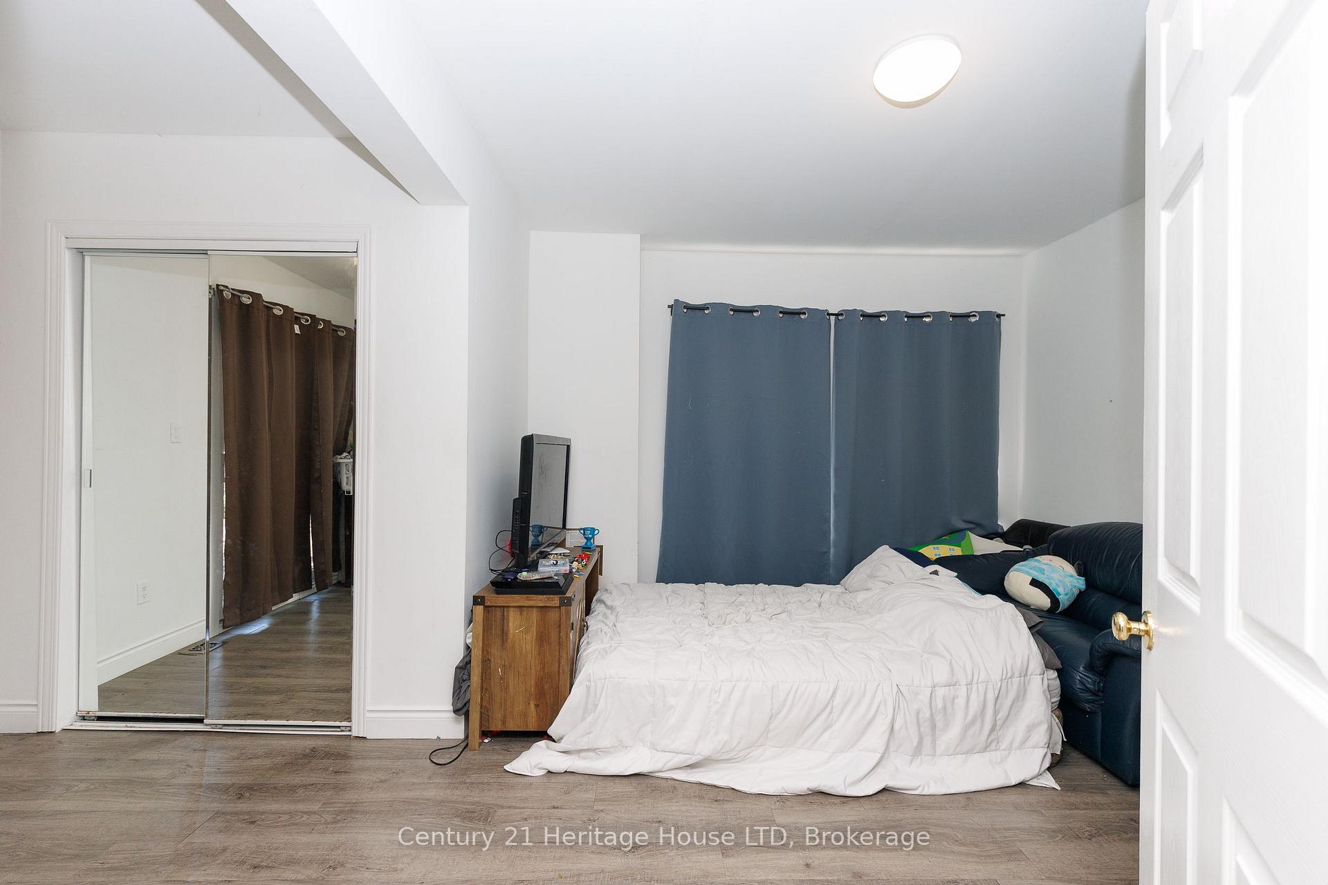 Photo 26 of 164 Lake Street, St. Catharines, Downtown — HOMEH