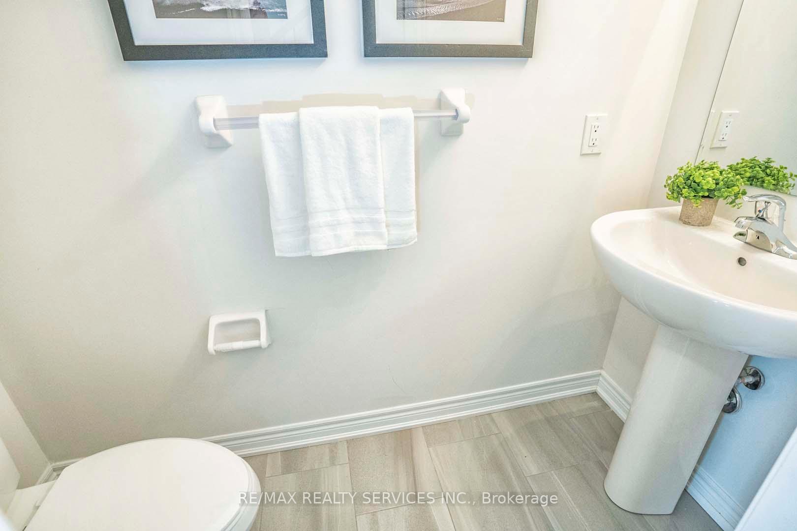 Photo 14 of 525 Red Elm Road, Shelburne — HOMEH