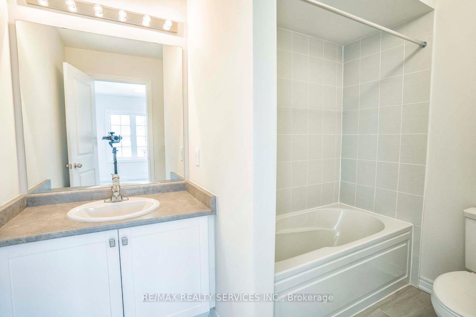 Photo 26 of 525 Red Elm Road, Shelburne — HOMEH
