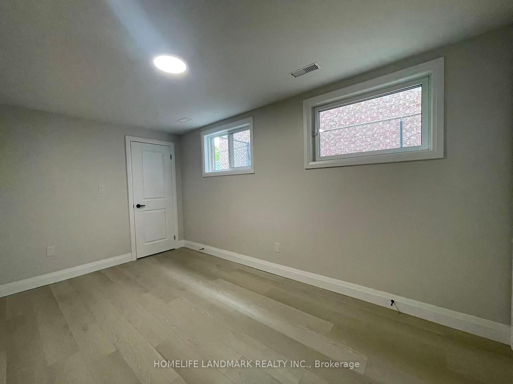 Photo 11 of Unit Unit 3, 17 Rosemeade Avenue, Etobicoke, Stonegate-Queensway — HOMEH
