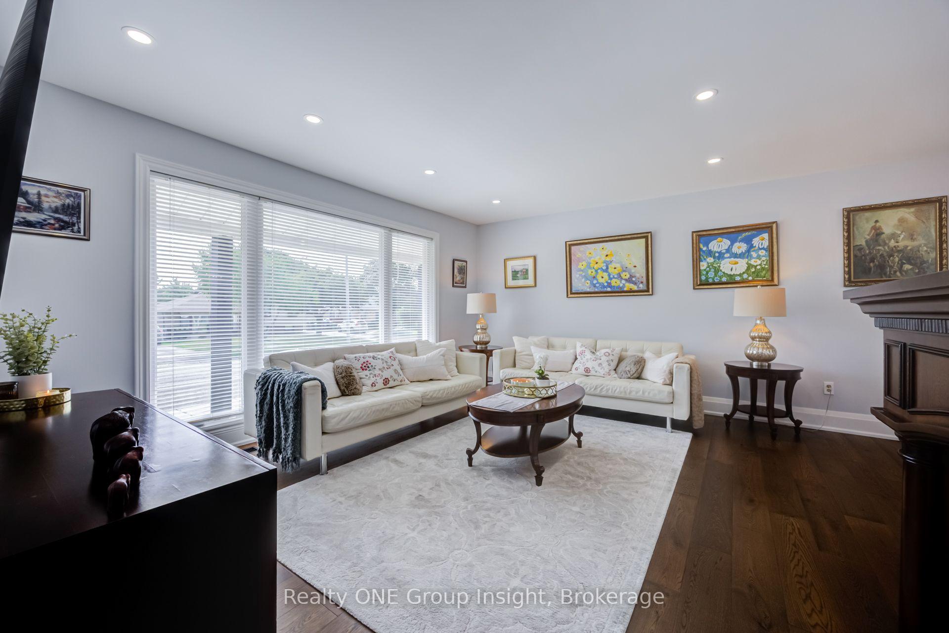 Photo 3 of 150 Avondale Boulevard, Brampton, Avondale — HOMEH