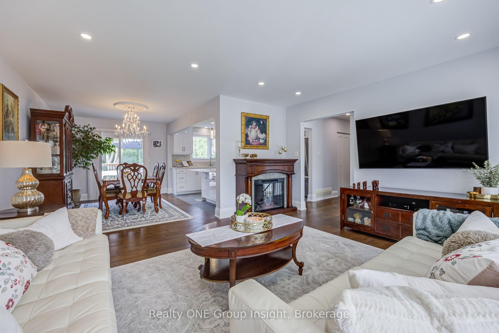 Photo 6 of 150 Avondale Boulevard, Brampton, Avondale — HOMEH