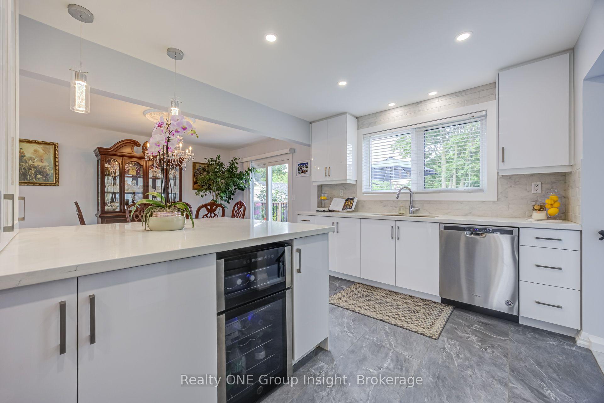 Photo 19 of 150 Avondale Boulevard, Brampton, Avondale — HOMEH
