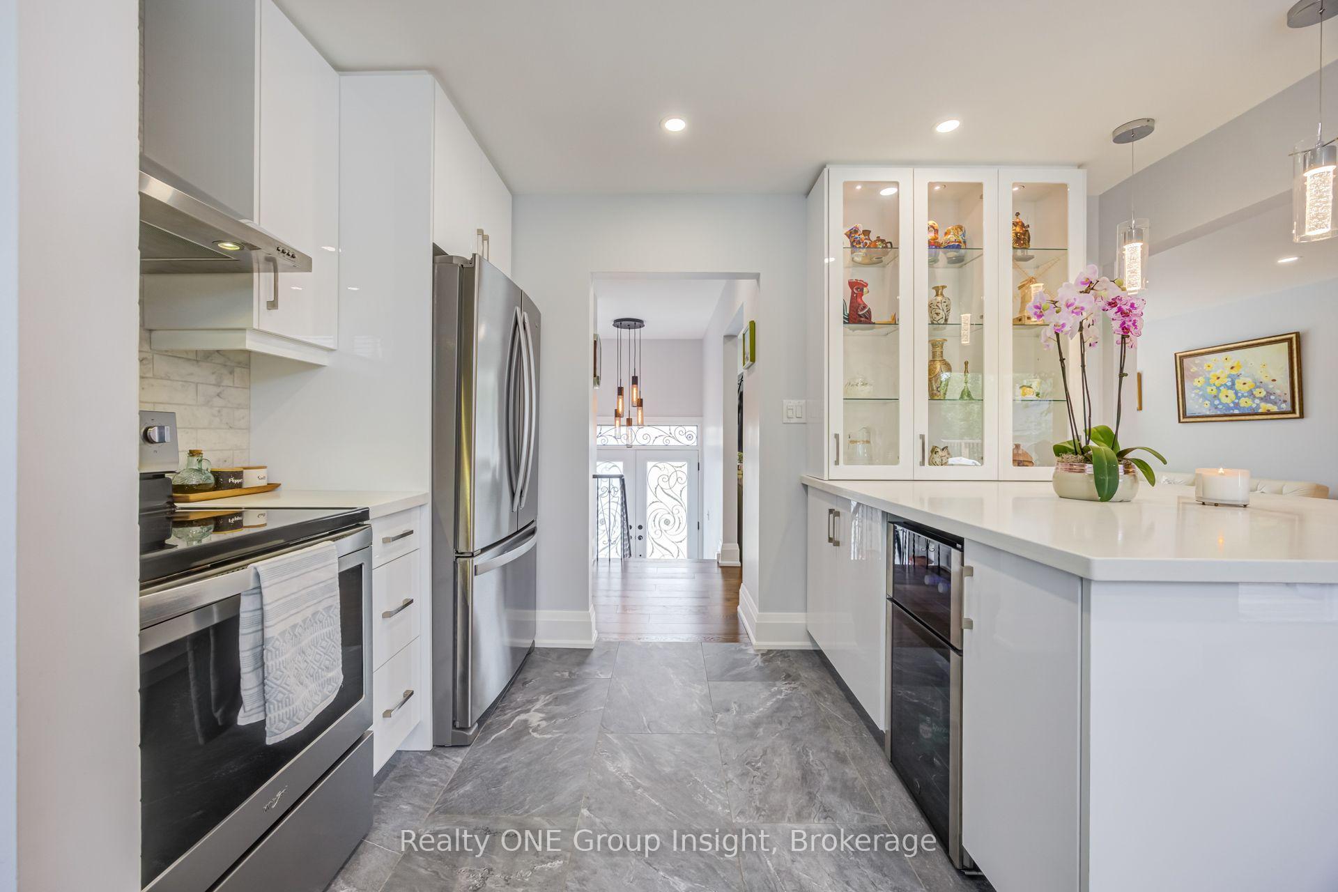 Photo 20 of 150 Avondale Boulevard, Brampton, Avondale — HOMEH