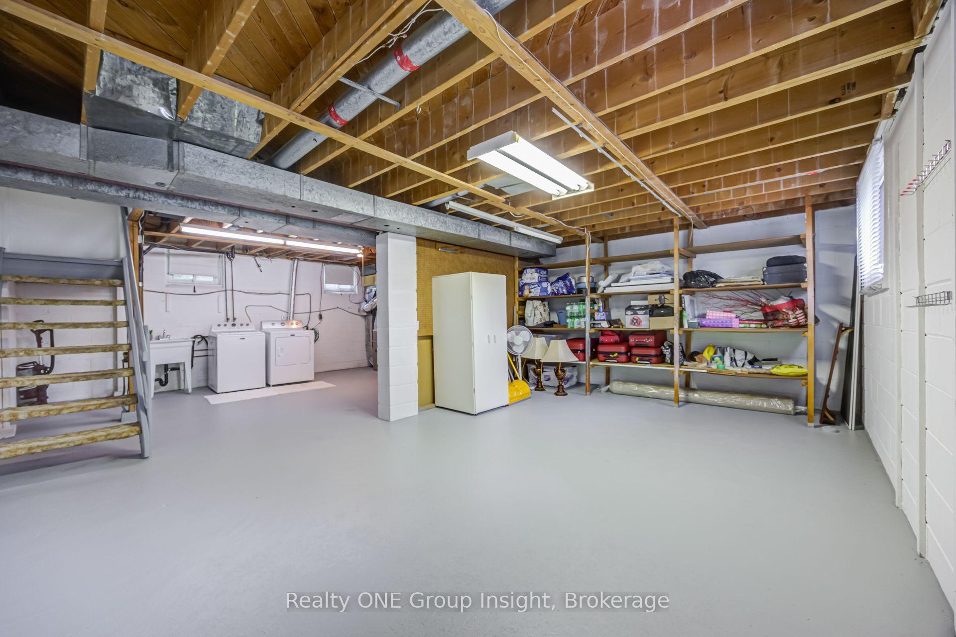 Photo 33 of 150 Avondale Boulevard, Brampton, Avondale — HOMEH