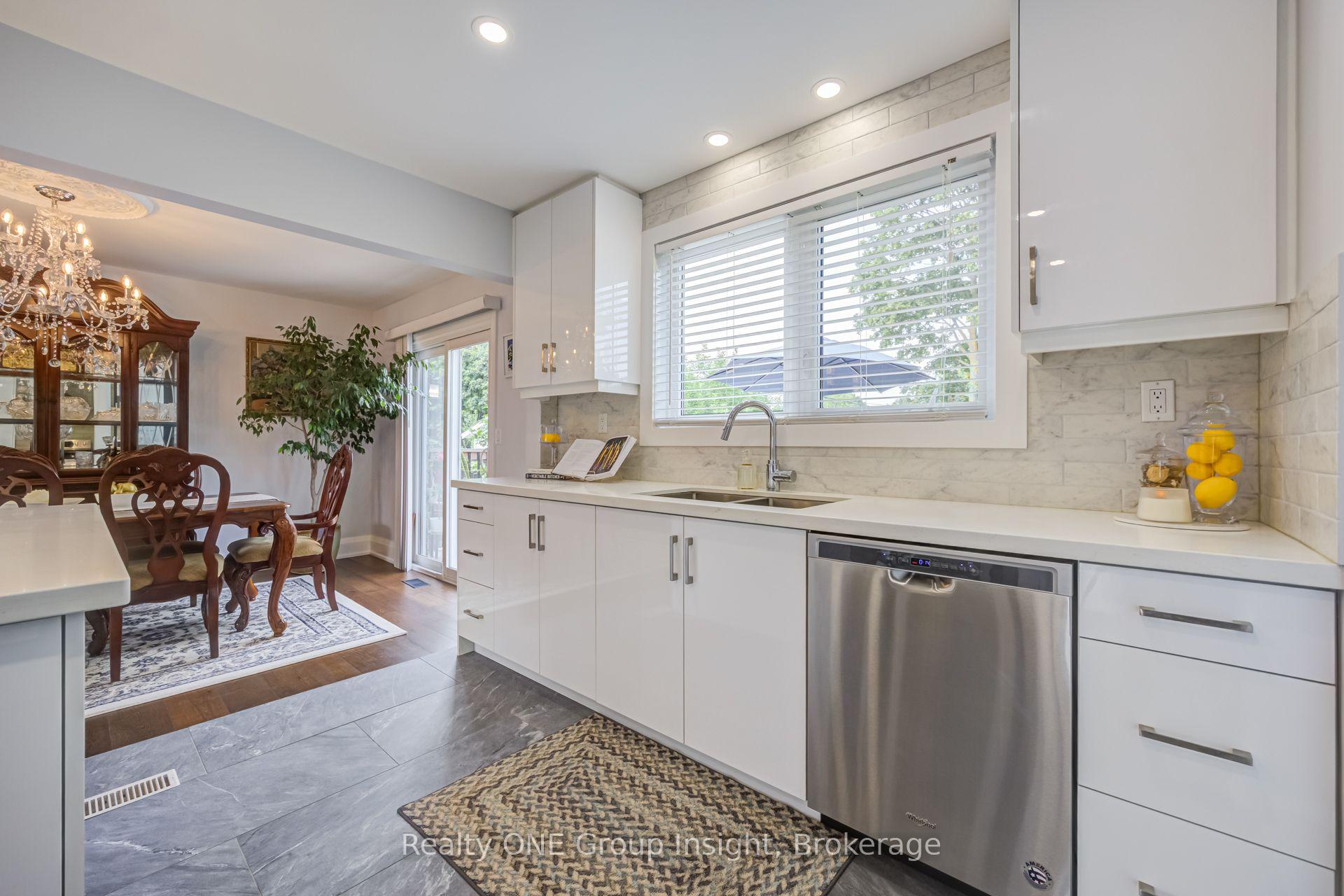 Photo 41 of 150 Avondale Boulevard, Brampton, Avondale — HOMEH