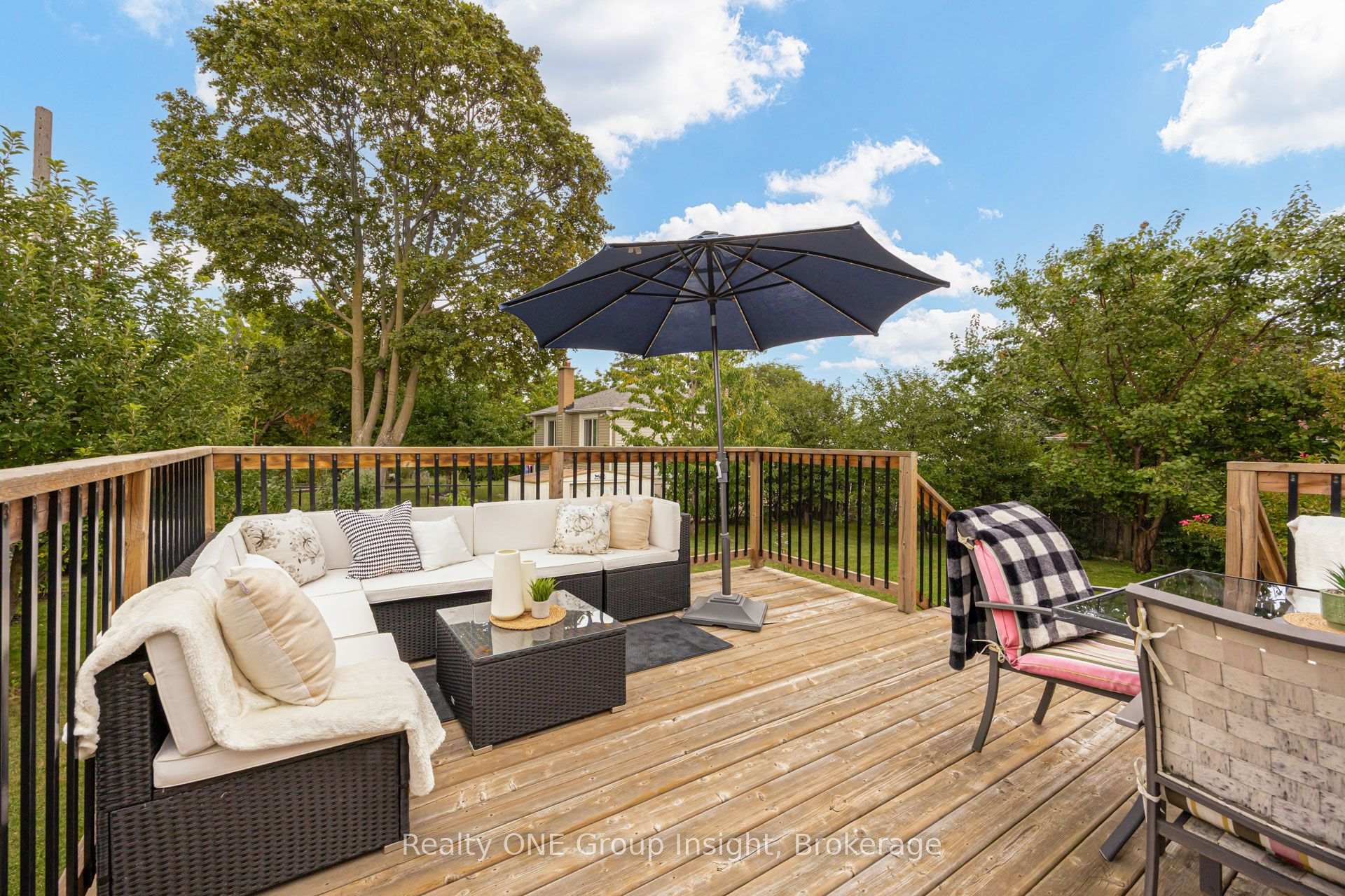 Photo 43 of 150 Avondale Boulevard, Brampton, Avondale — HOMEH